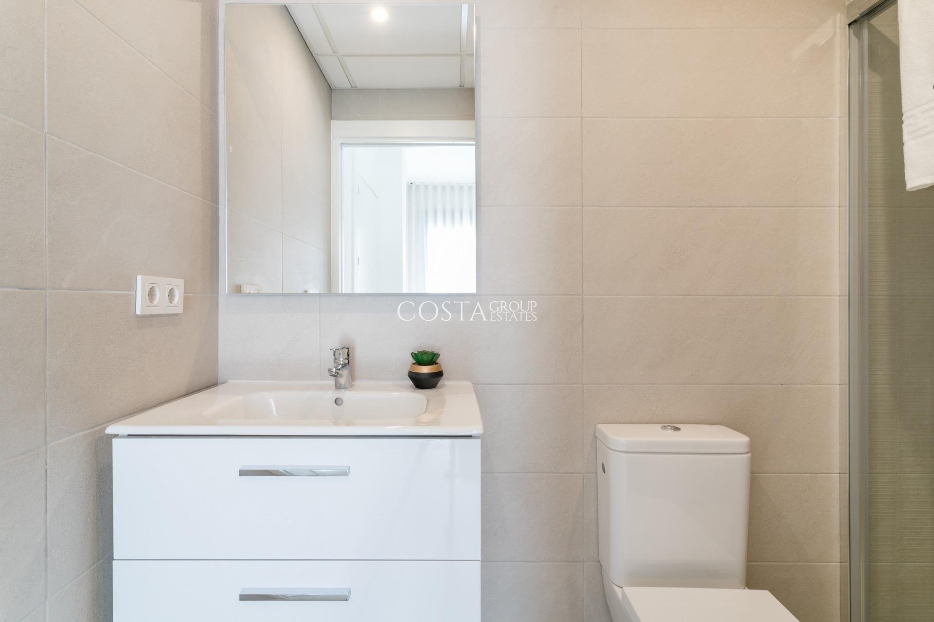 Nowy budynek - Ground floor apartment -
Torrevieja - Torreblanca