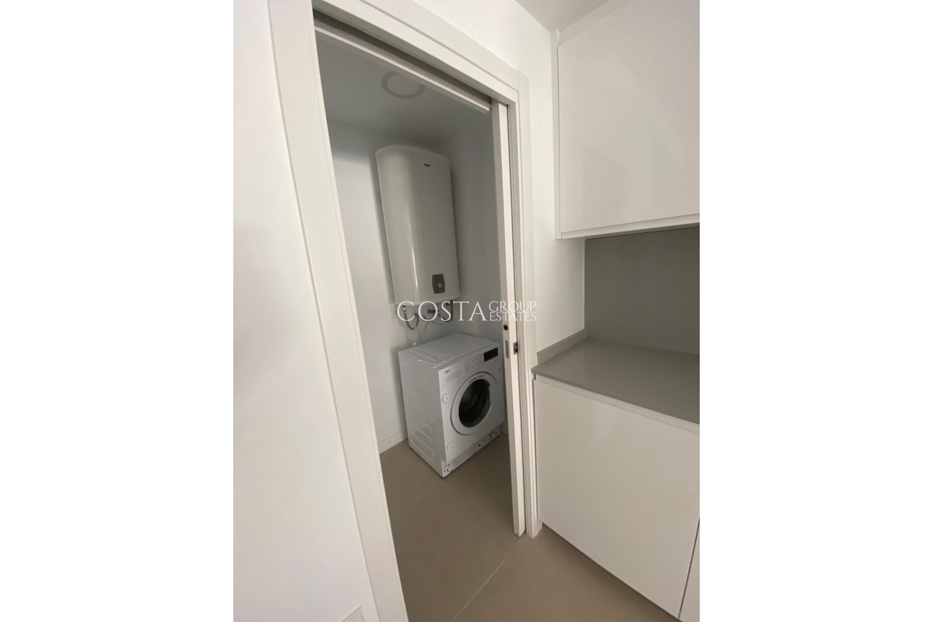 Nowy budynek - ground-floor -
Torrox