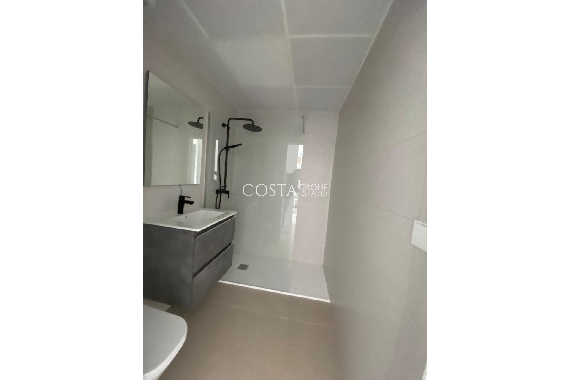 Nowy budynek - ground-floor -
Torrox