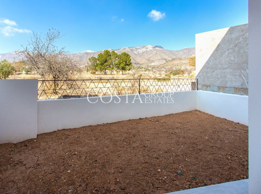 Nowy budynek - high-bungalow -
La Canalosa