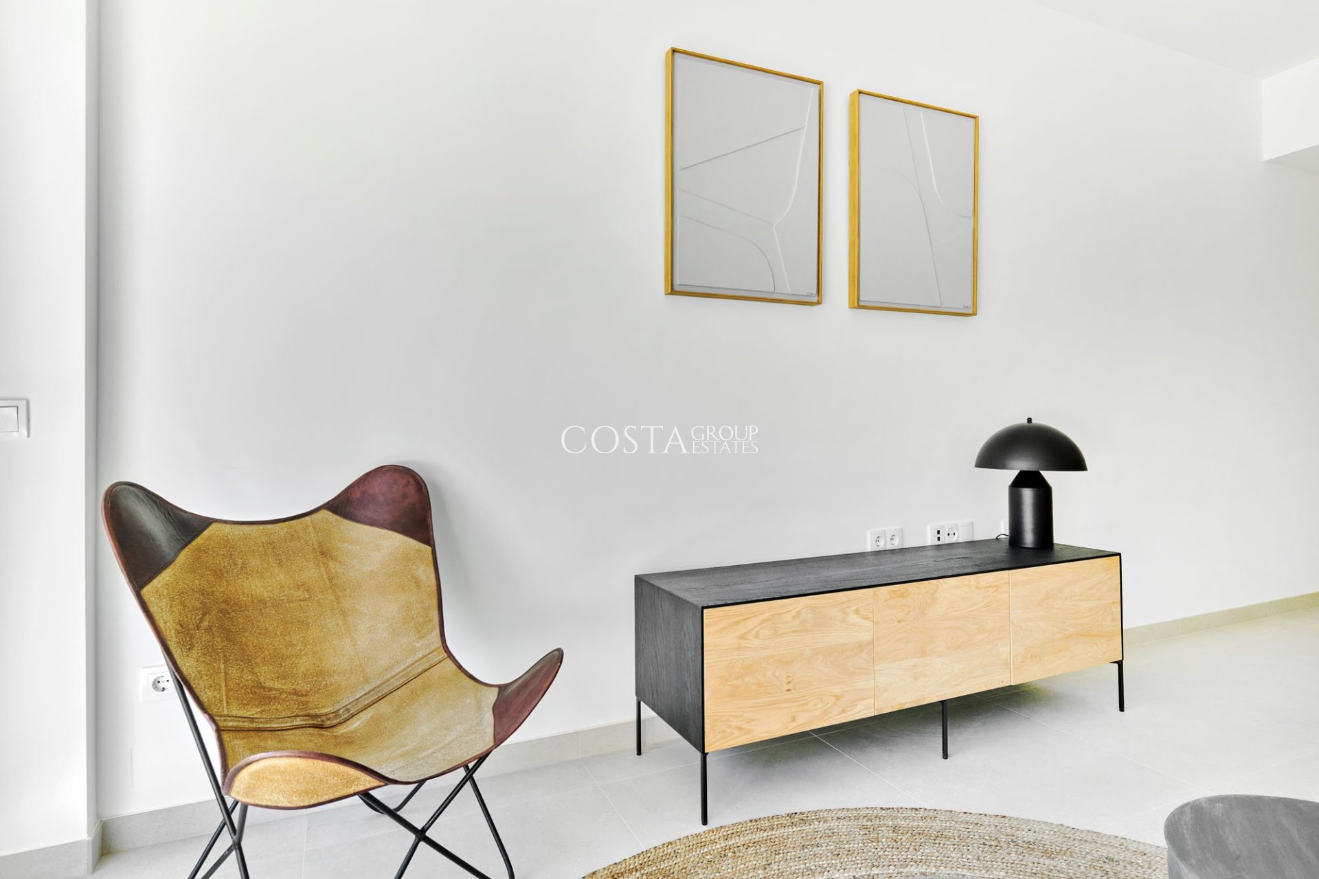 Nowy budynek - high-bungalow -
Torrevieja