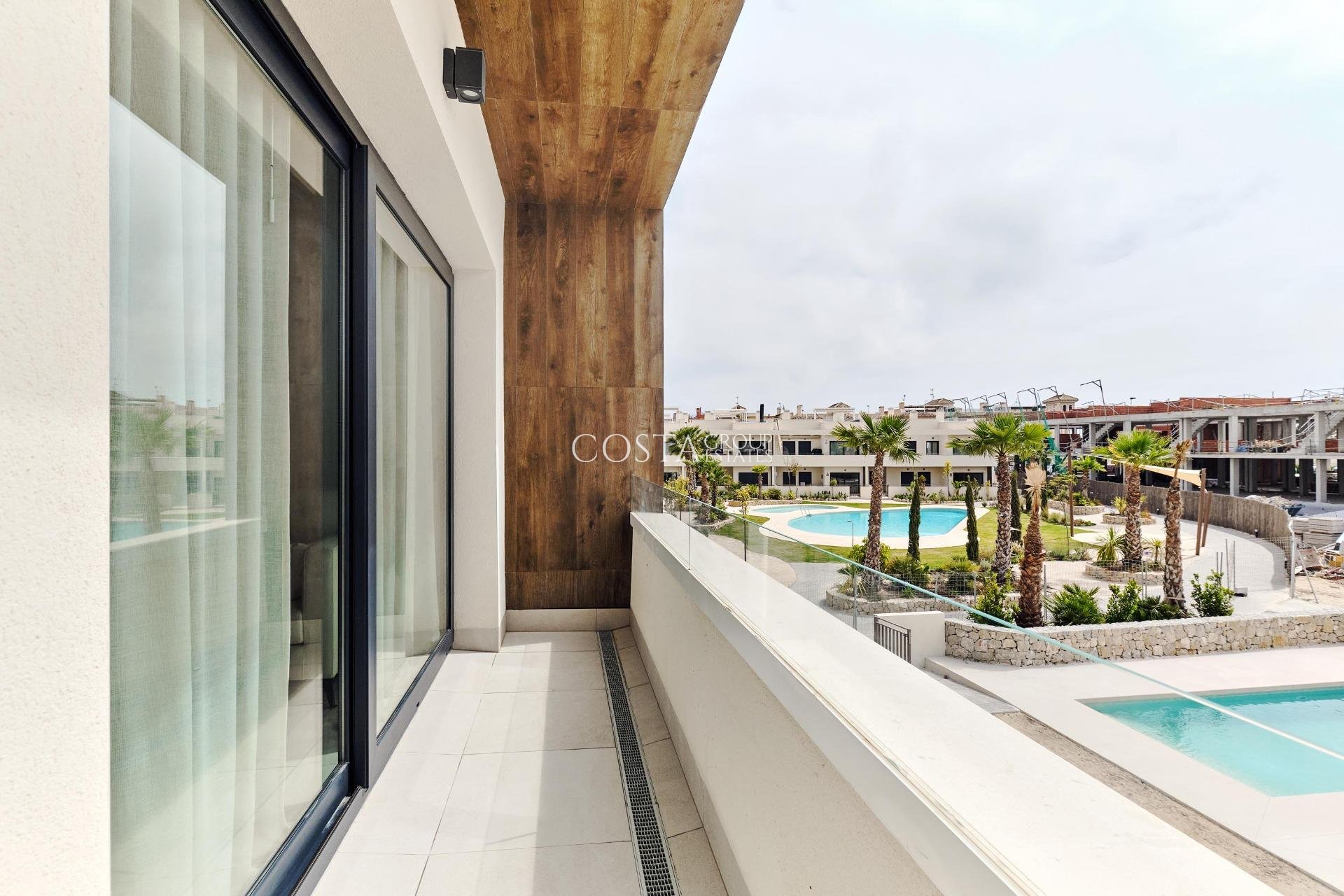 Nowy budynek - Top Floor Bungalow -
Torrevieja - La Veleta
