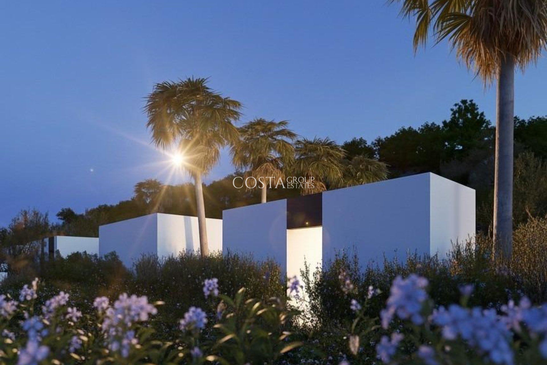 Nowy budynek - Willa -
Alfas del Pí - Barranc Fondo