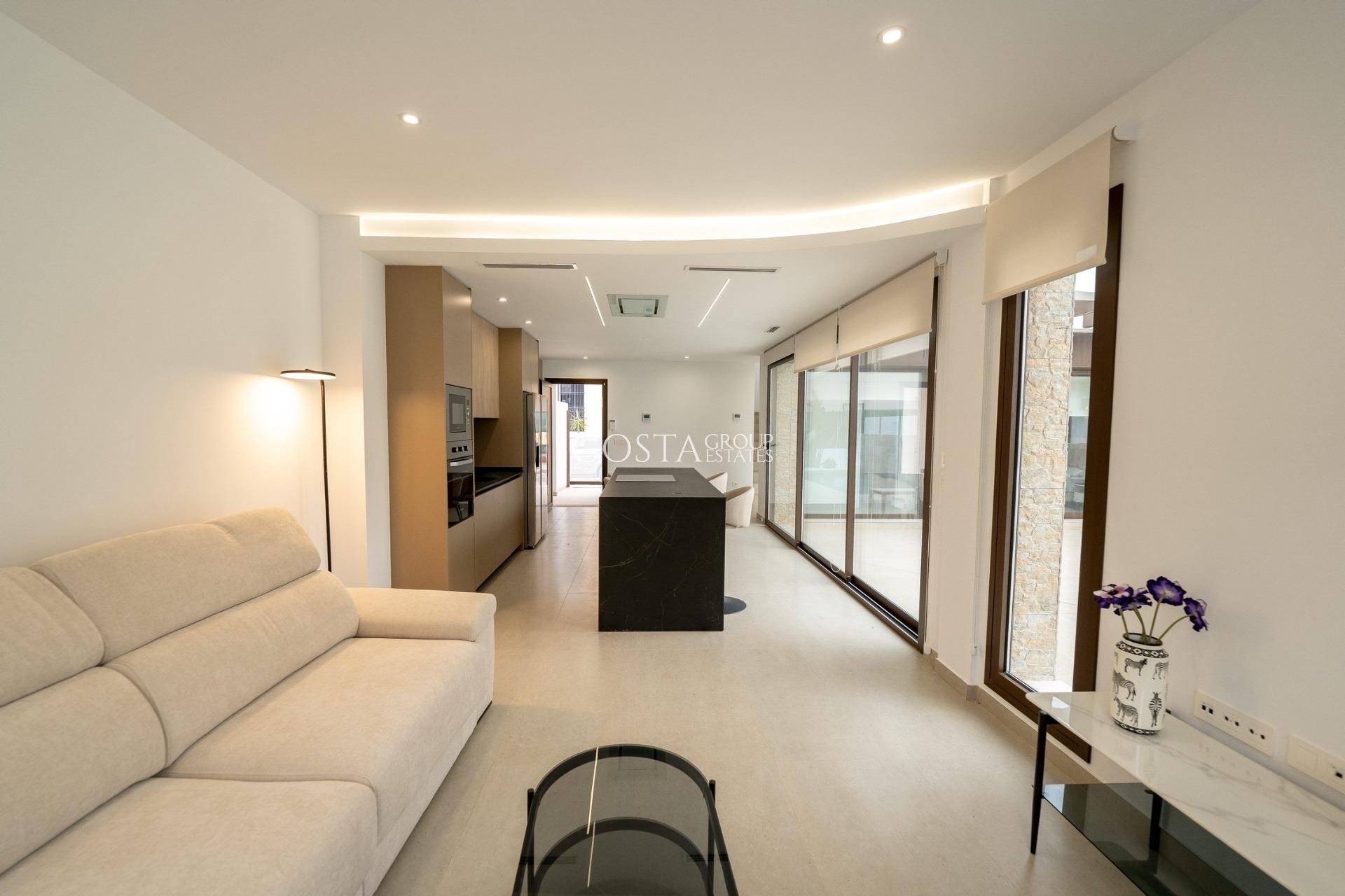 Nowy budynek - Willa -
Almoradí - Las Heredades