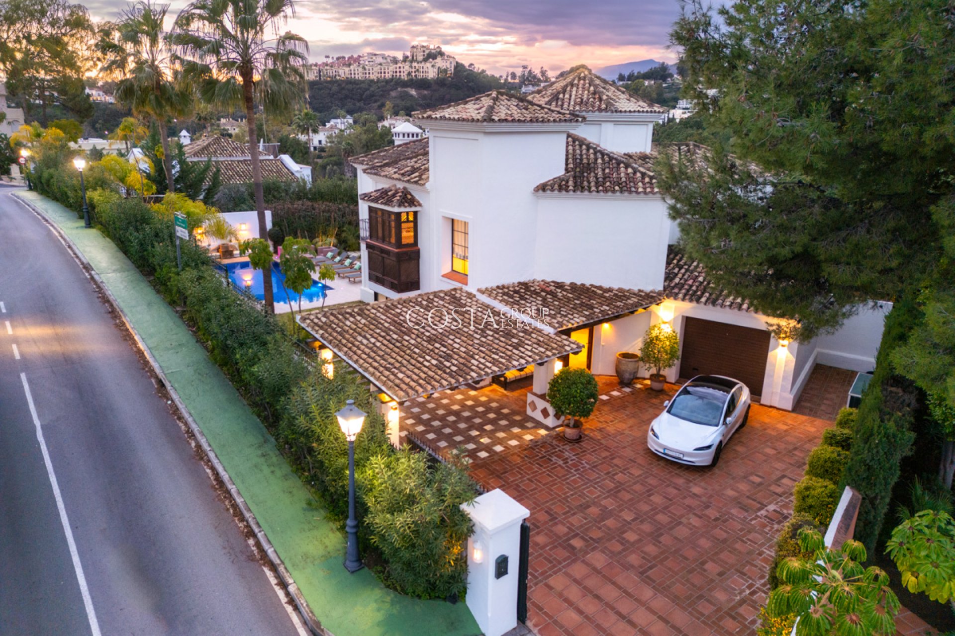 Nowy budynek - Willa -
Benahavís