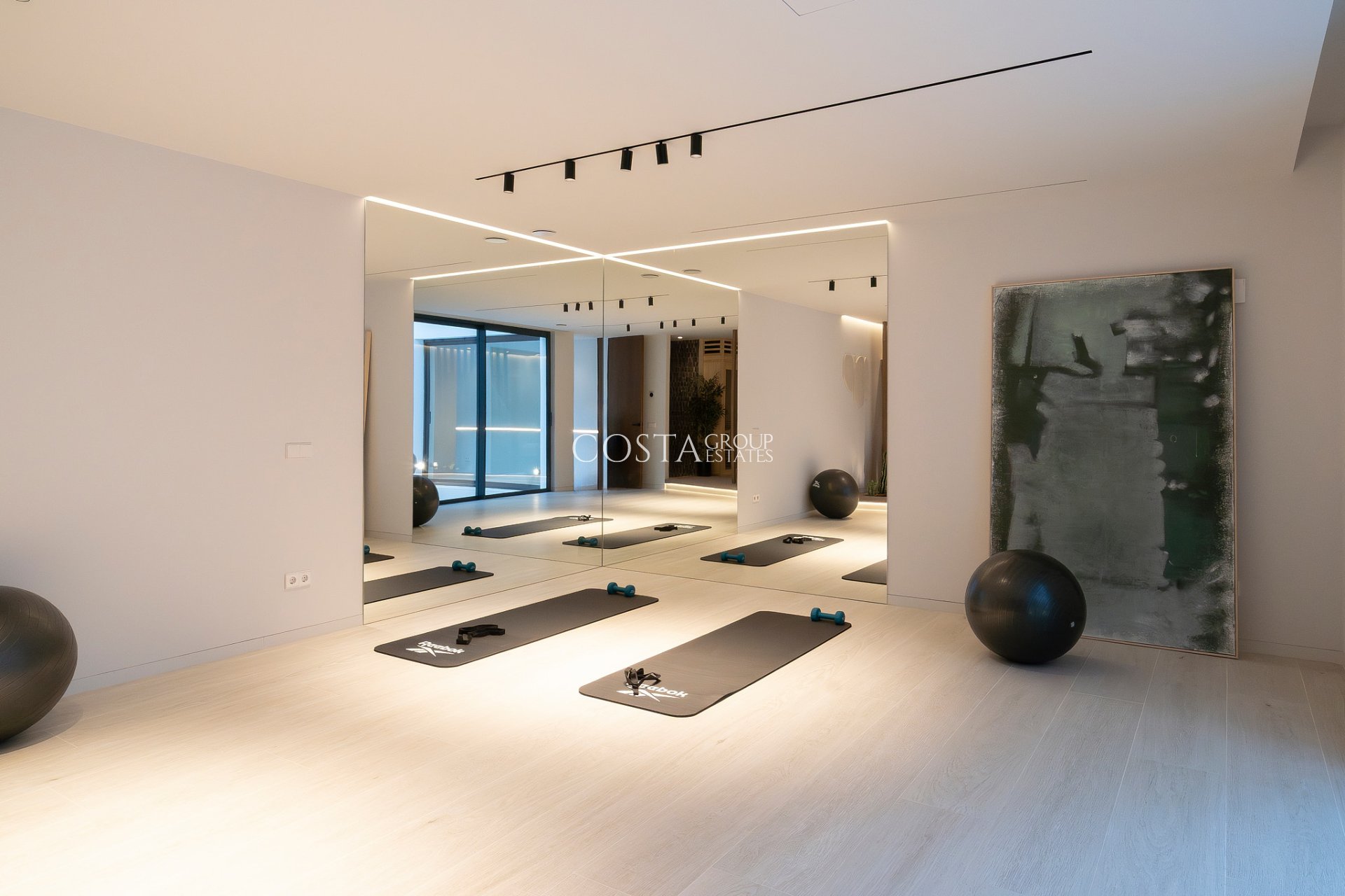 Nowy budynek - Willa -
Benahavís