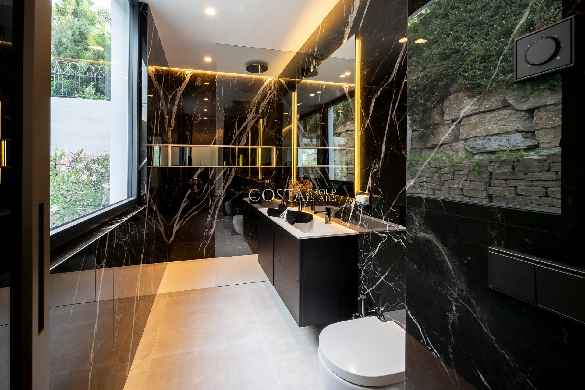 Nowy budynek - Willa -
Benahavís