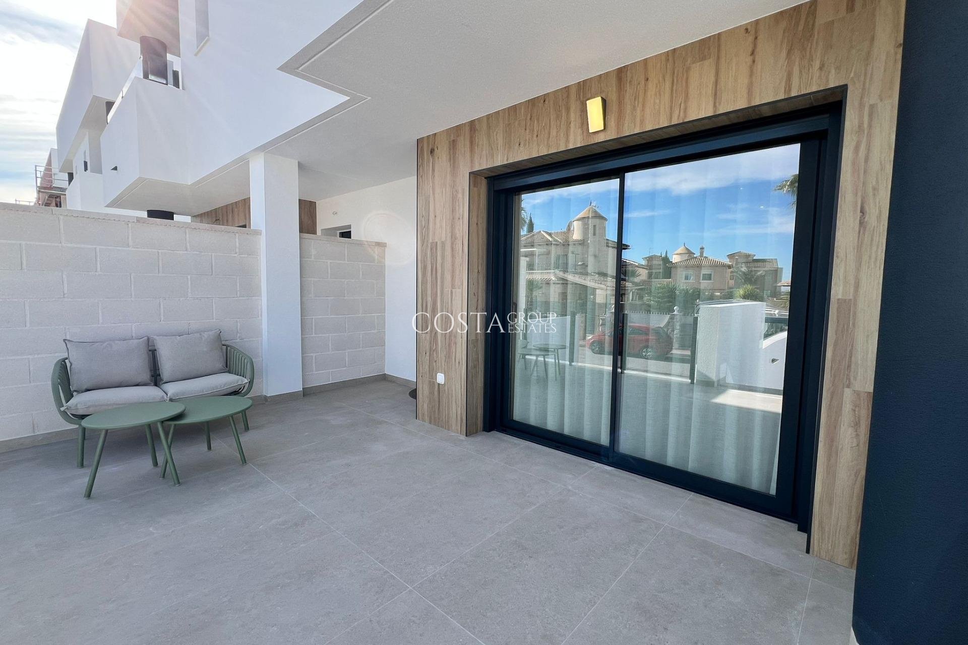 Nowy budynek - Willa -
Benferri - Benfis Park