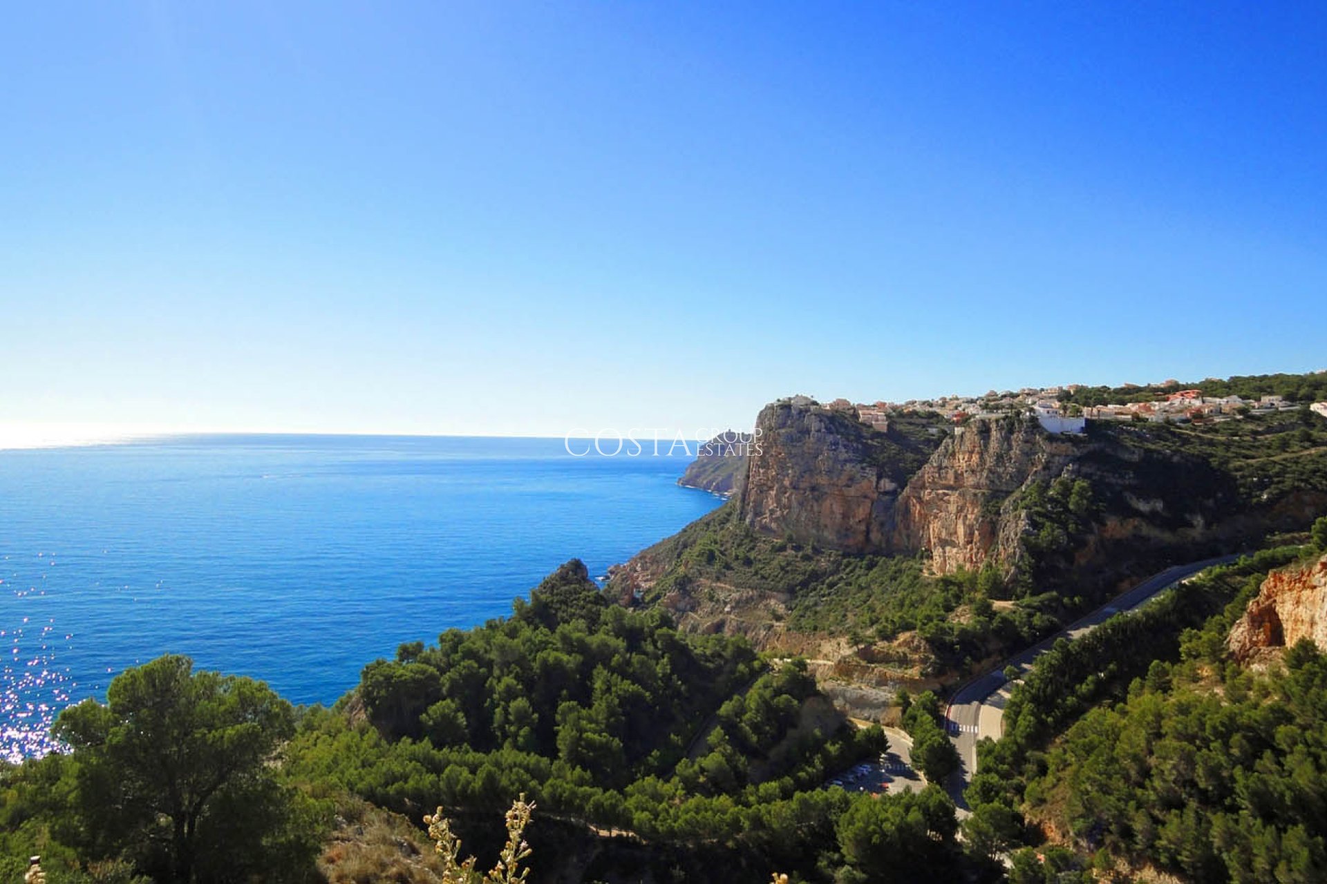 Nowy budynek - Willa -
Benitachell