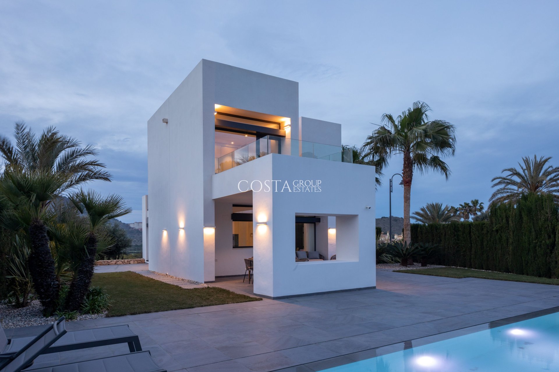 Nowy budynek - Willa -
Cartagena