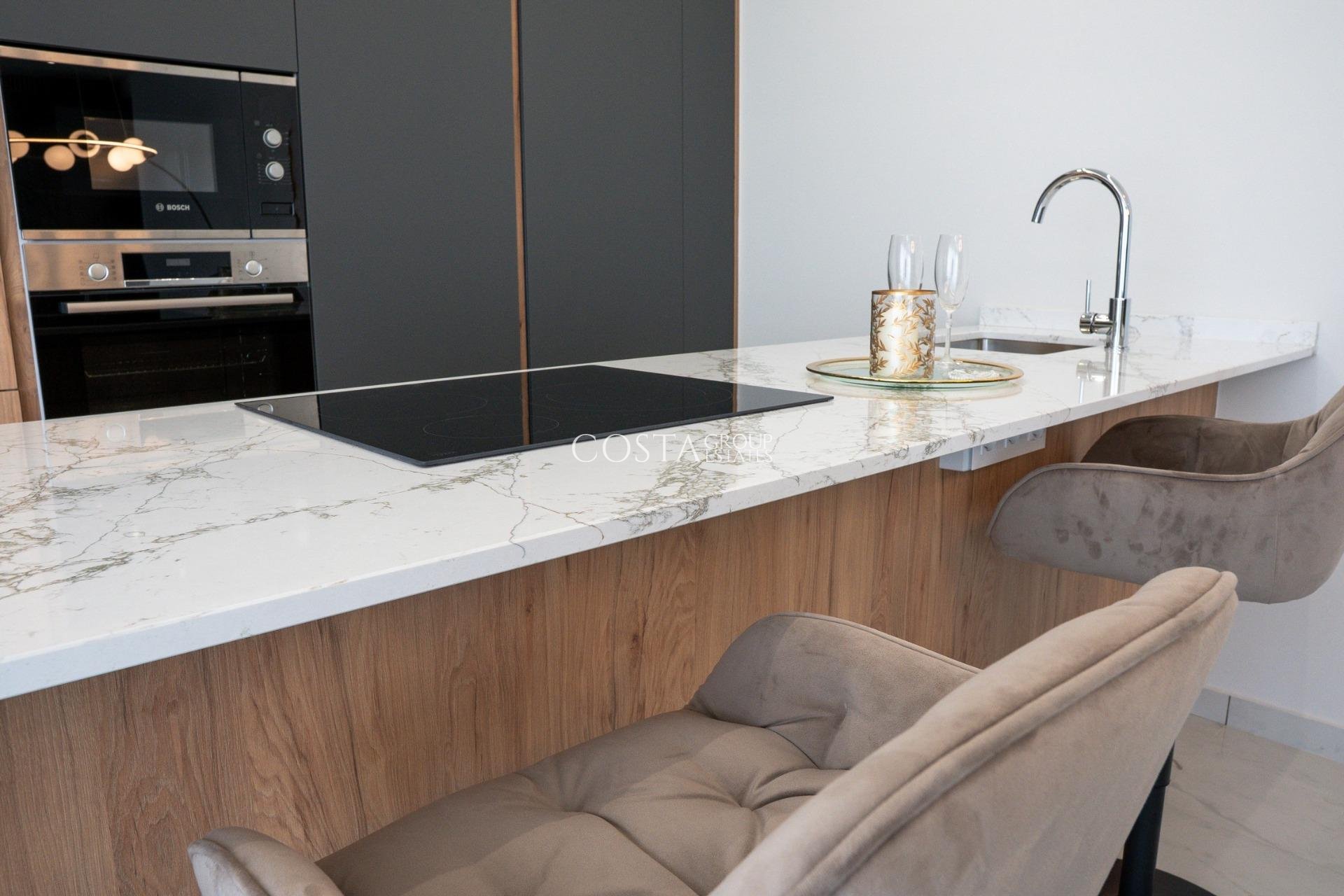 Nowy budynek - Willa -
Ciudad Quesada - Lo Marabú