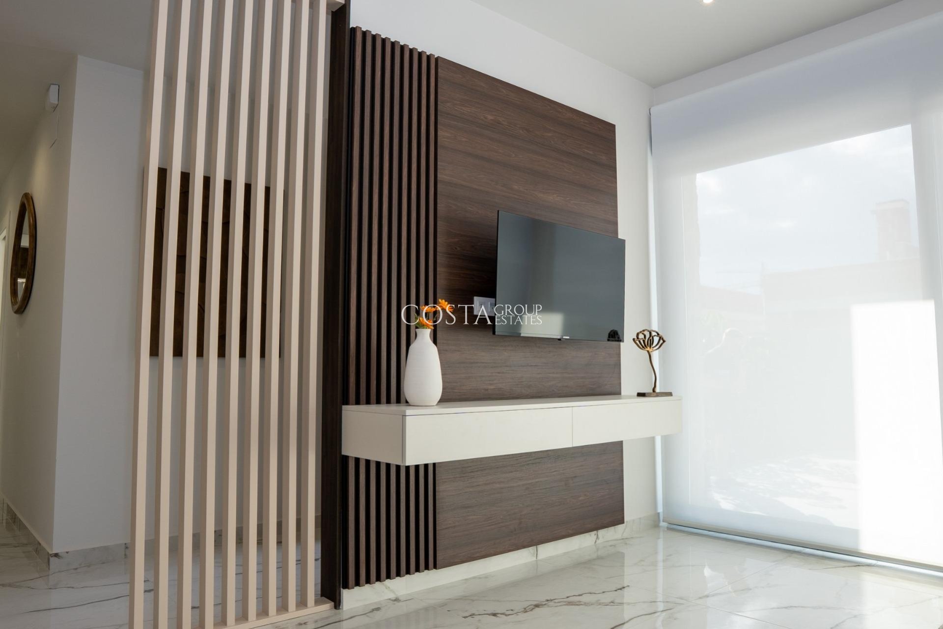 Nowy budynek - Willa -
Ciudad Quesada - Lo Marabú