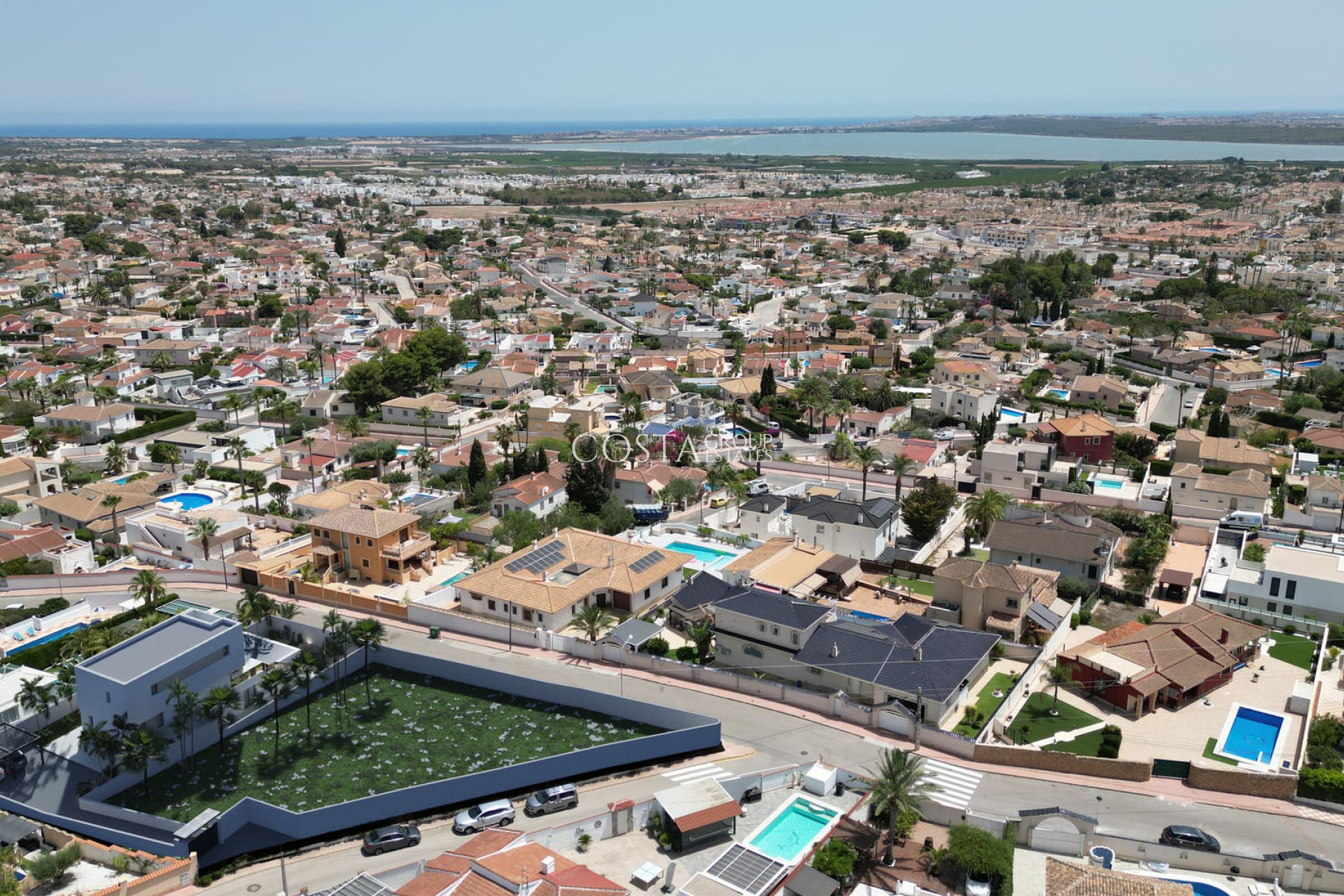 Nowy budynek - Willa -
Ciudad Quesada