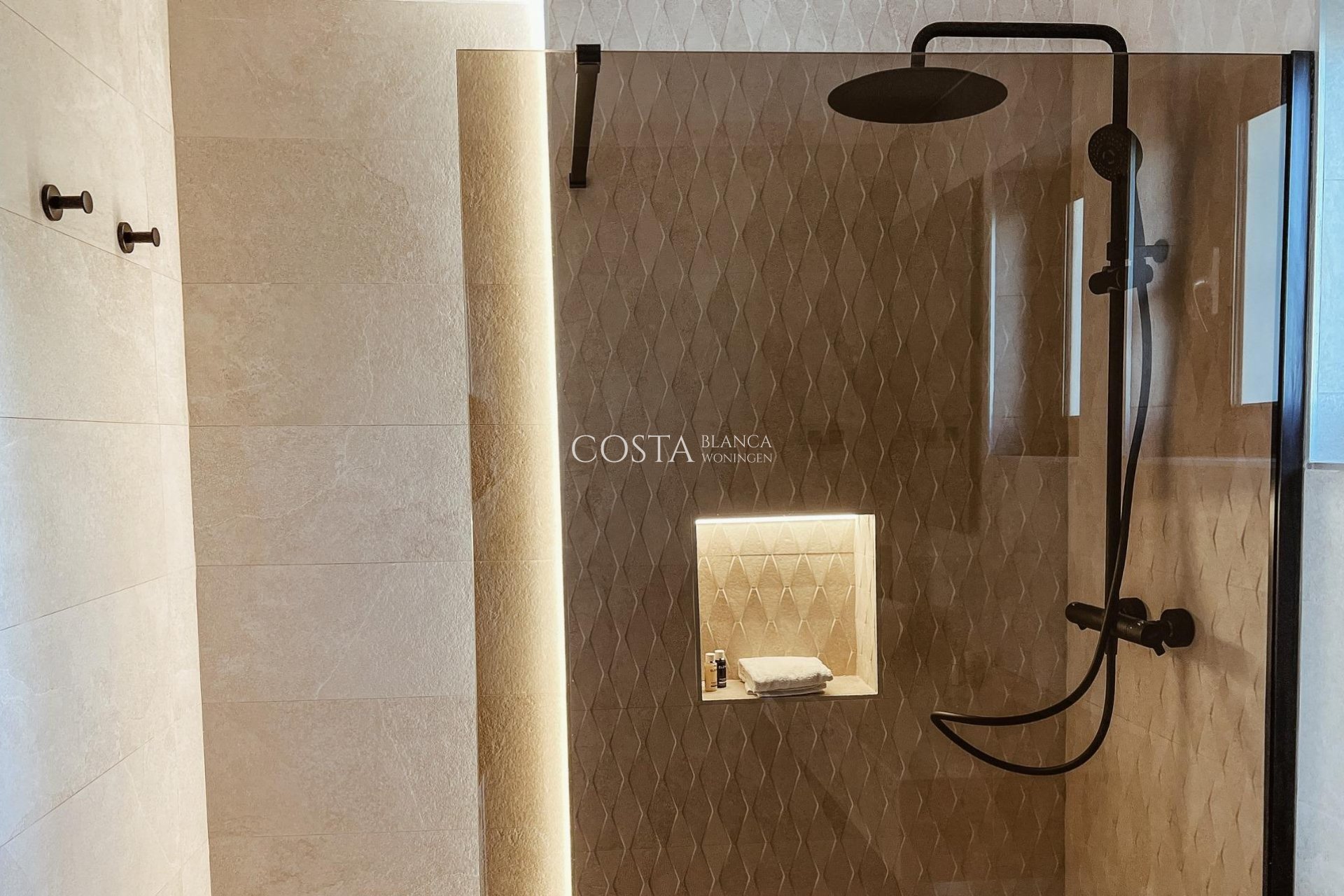 Nowy budynek - Willa -
Cuevas Del Almanzora - Desert Spring Golf