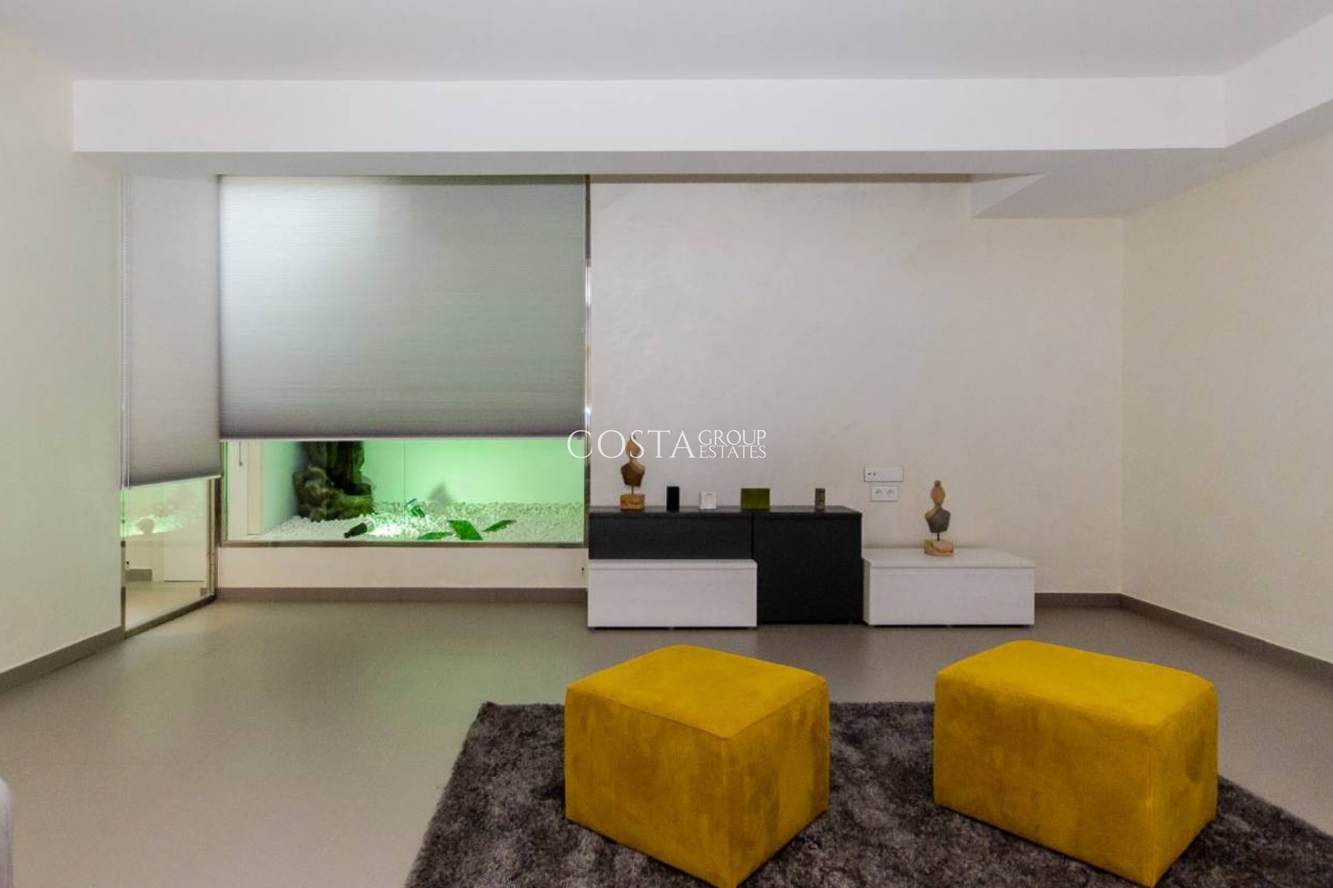 Nowy budynek - Willa -
Dehesa de Campoamor