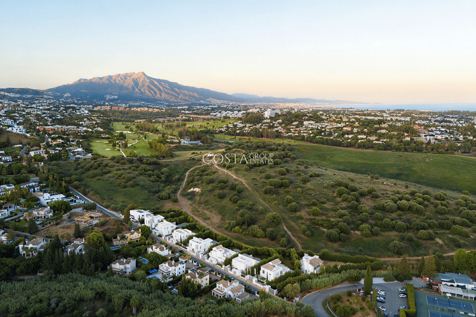 Nowy budynek - Willa -
Estepona