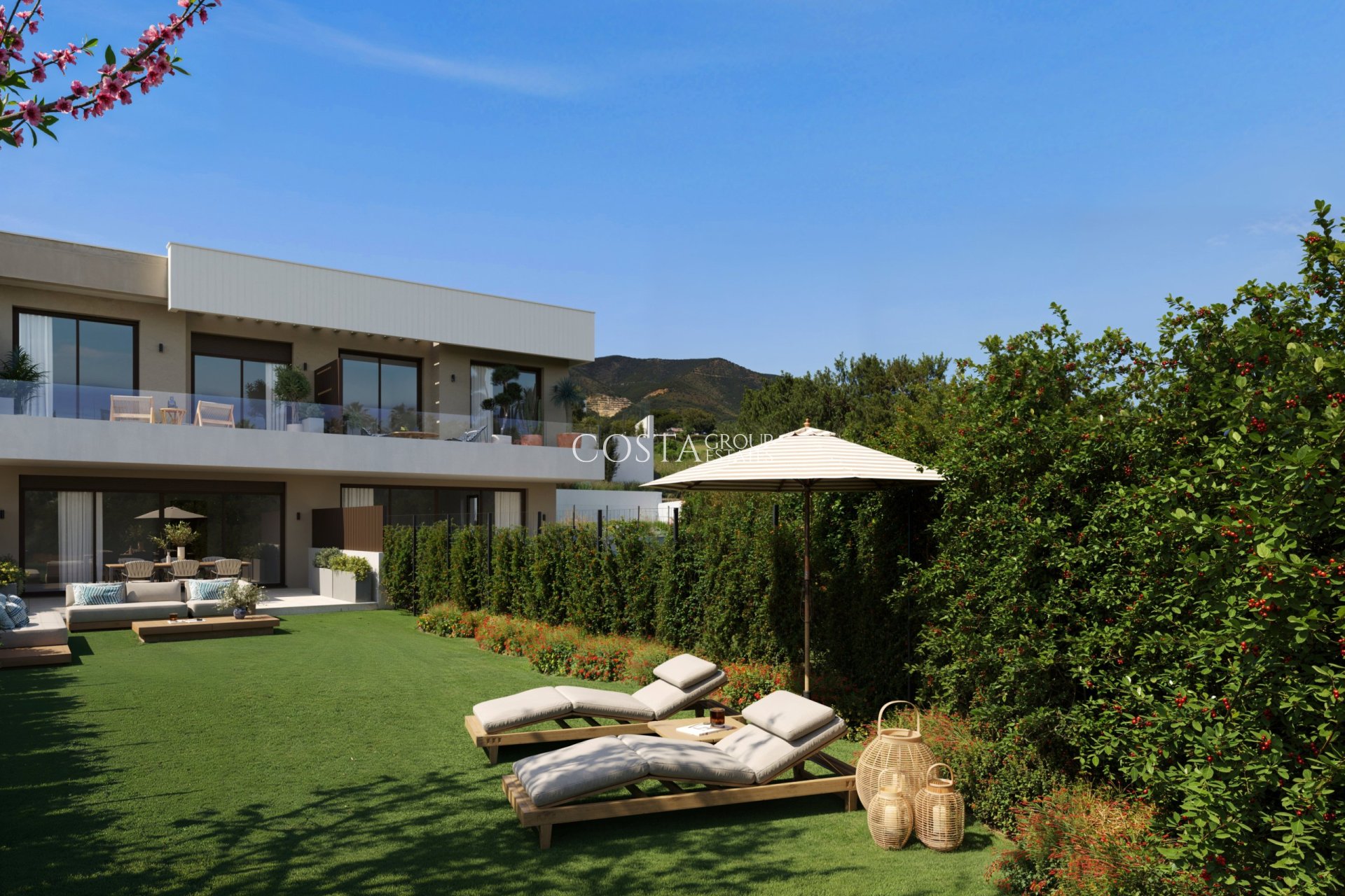 Nowy budynek - Willa -
Fuengirola