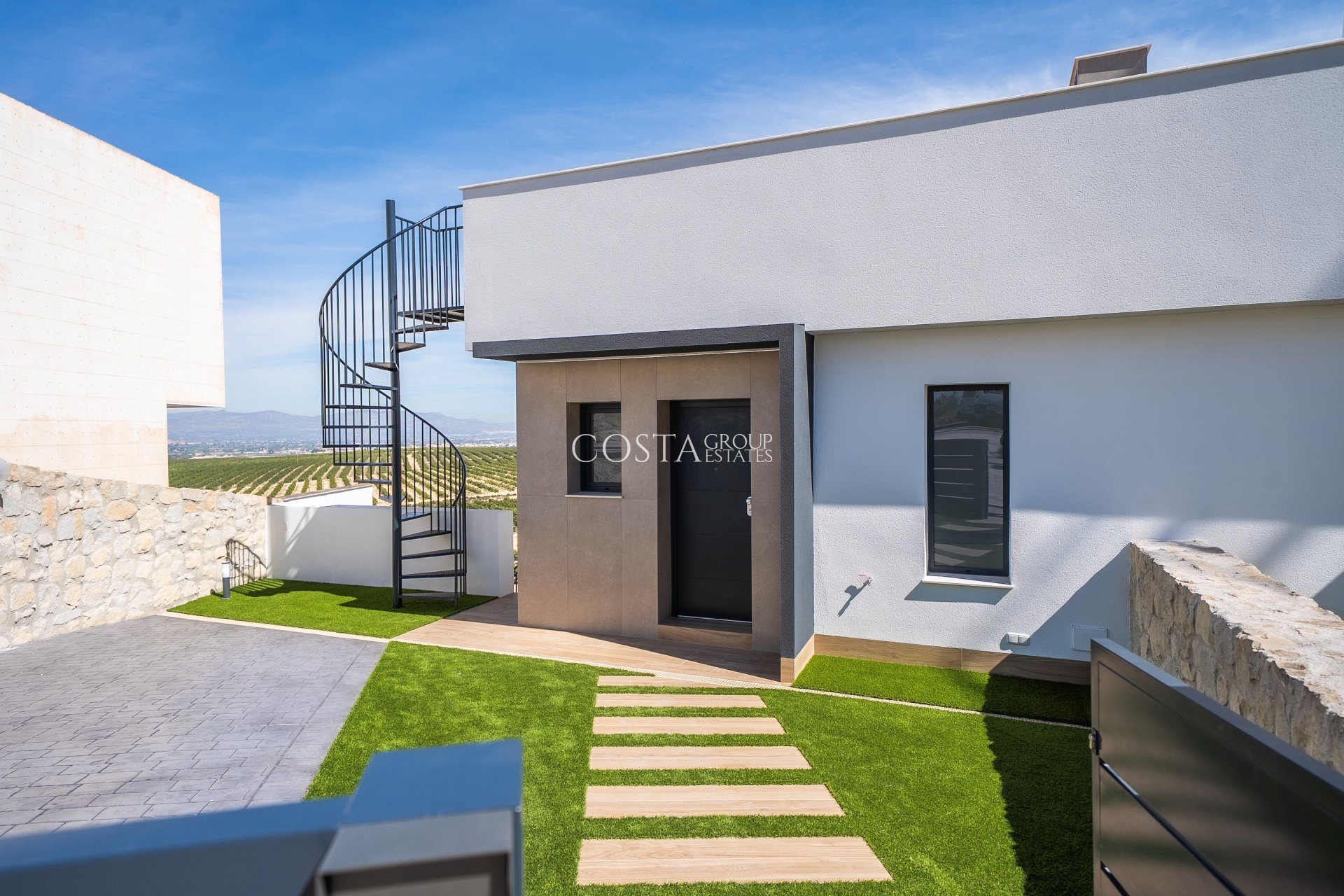 Nowy budynek - Willa -
La Finca Golf