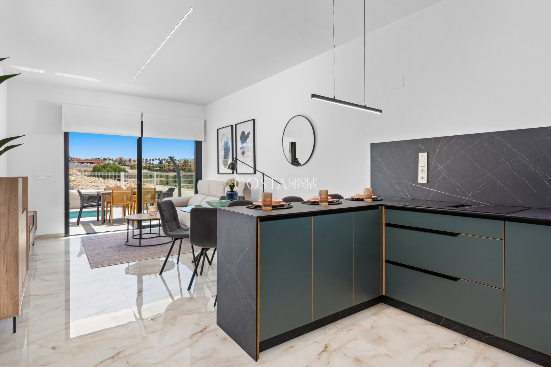 Nowy budynek - Willa -
La Finca Golf