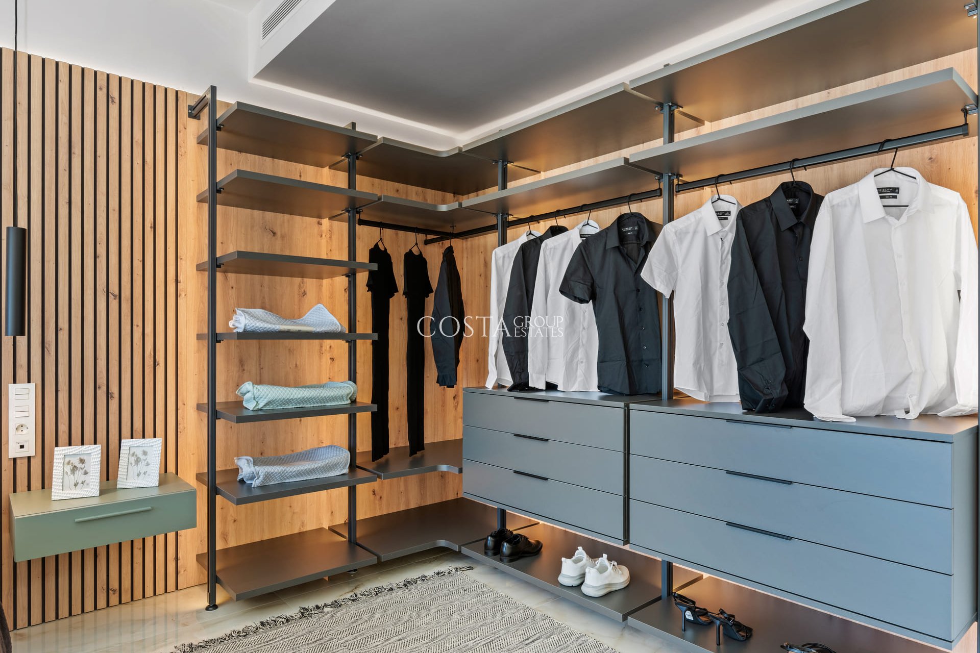 Nowy budynek - Willa -
La Finca Golf