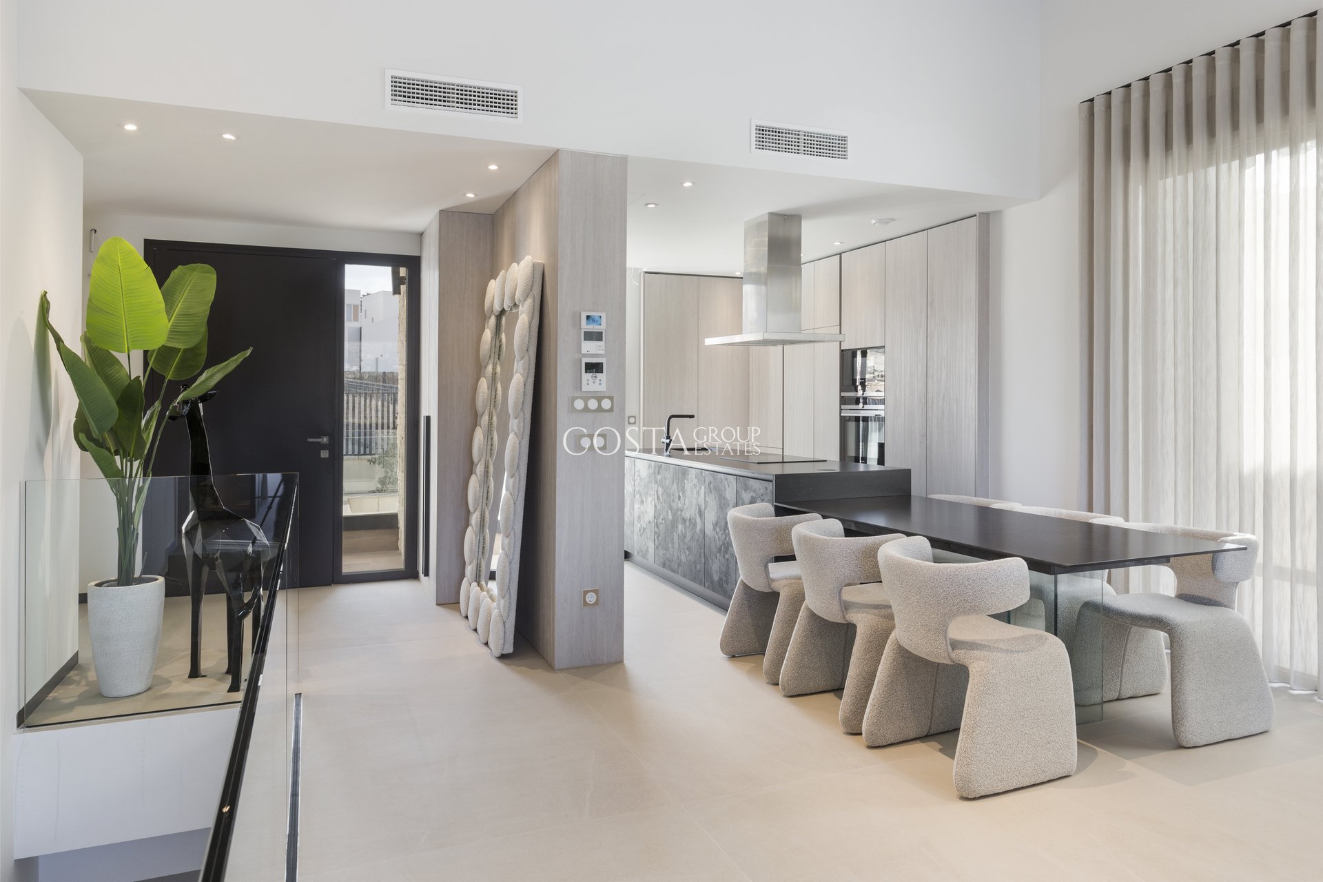 Nowy budynek - Willa -
La Finca Golf