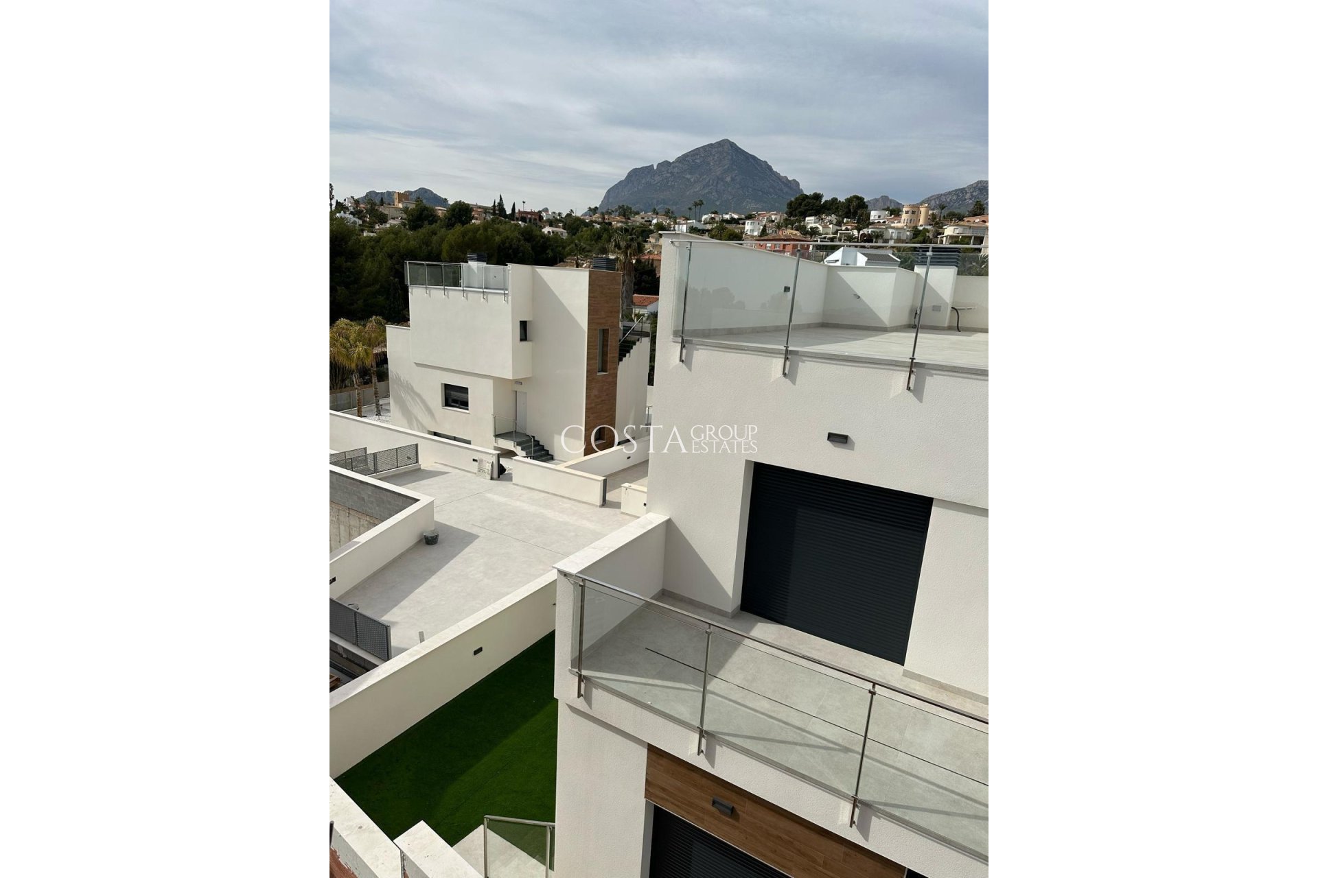 Nowy budynek - Willa -
La Nucía - Urb. Don Mar