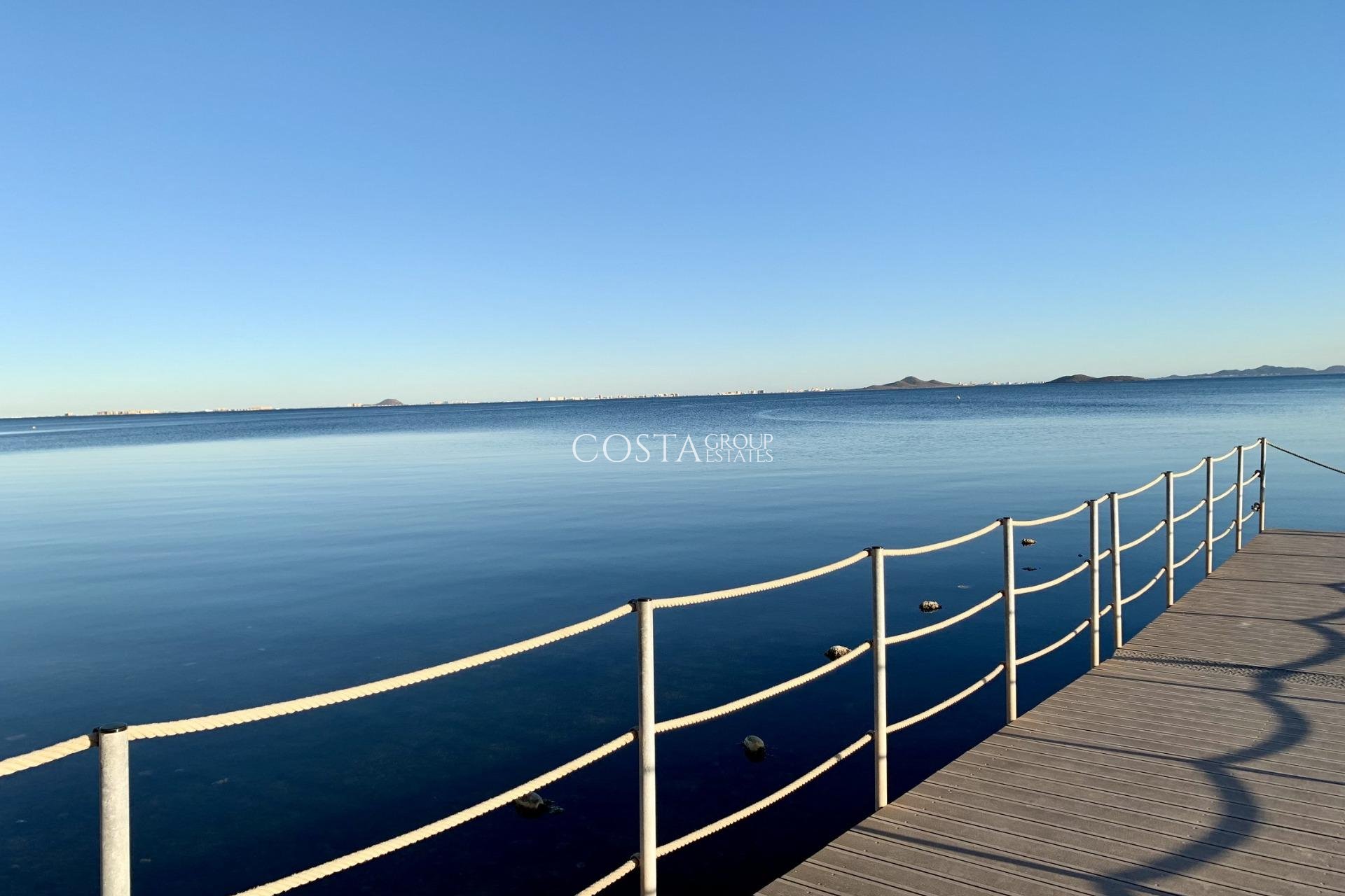 Nowy budynek - Willa -
Los Alcazares - Playa la Atascadera