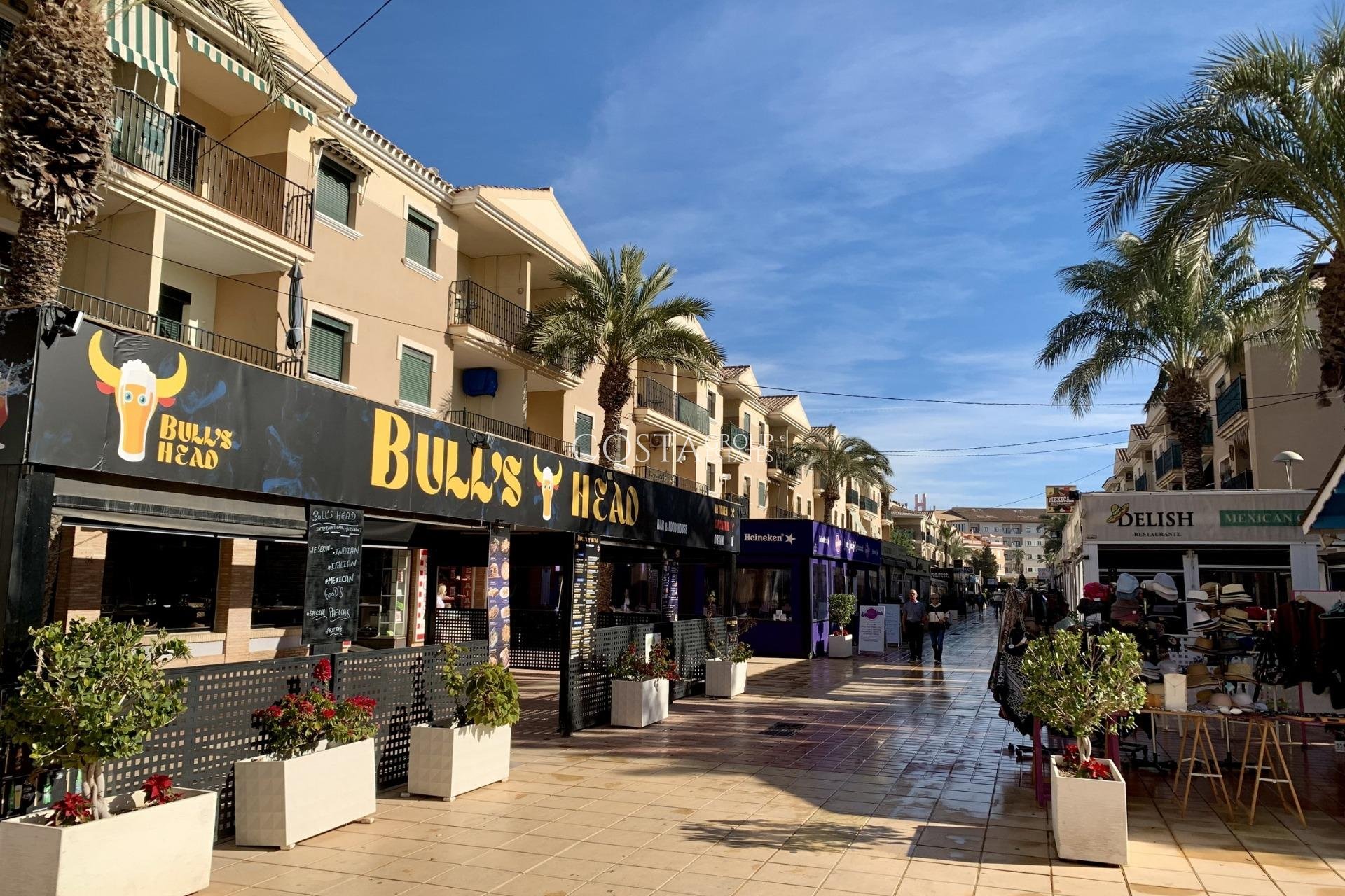 Nowy budynek - Willa -
Los Alcazares - Playa la Atascadera