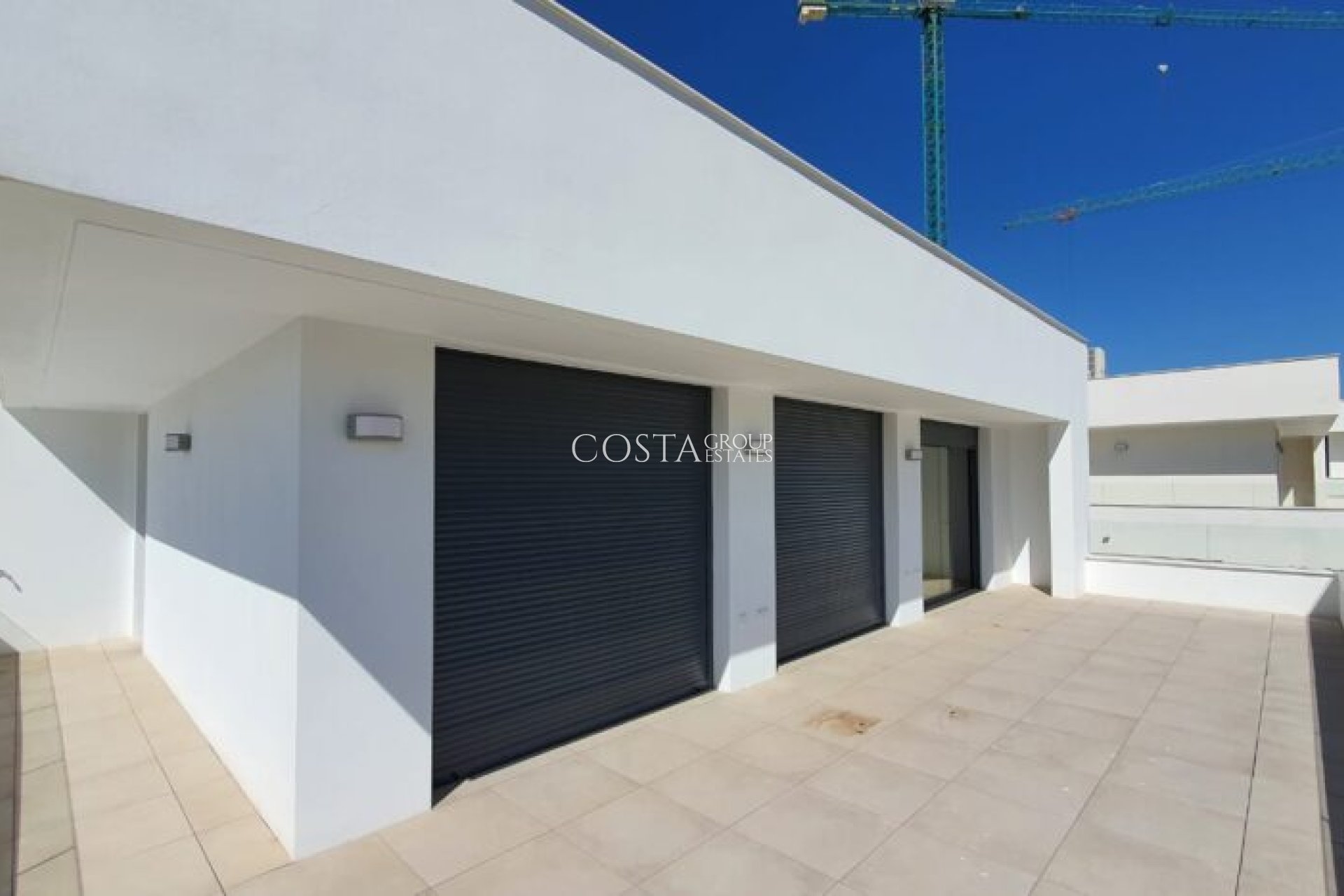 Nowy budynek - Willa -
Manilva