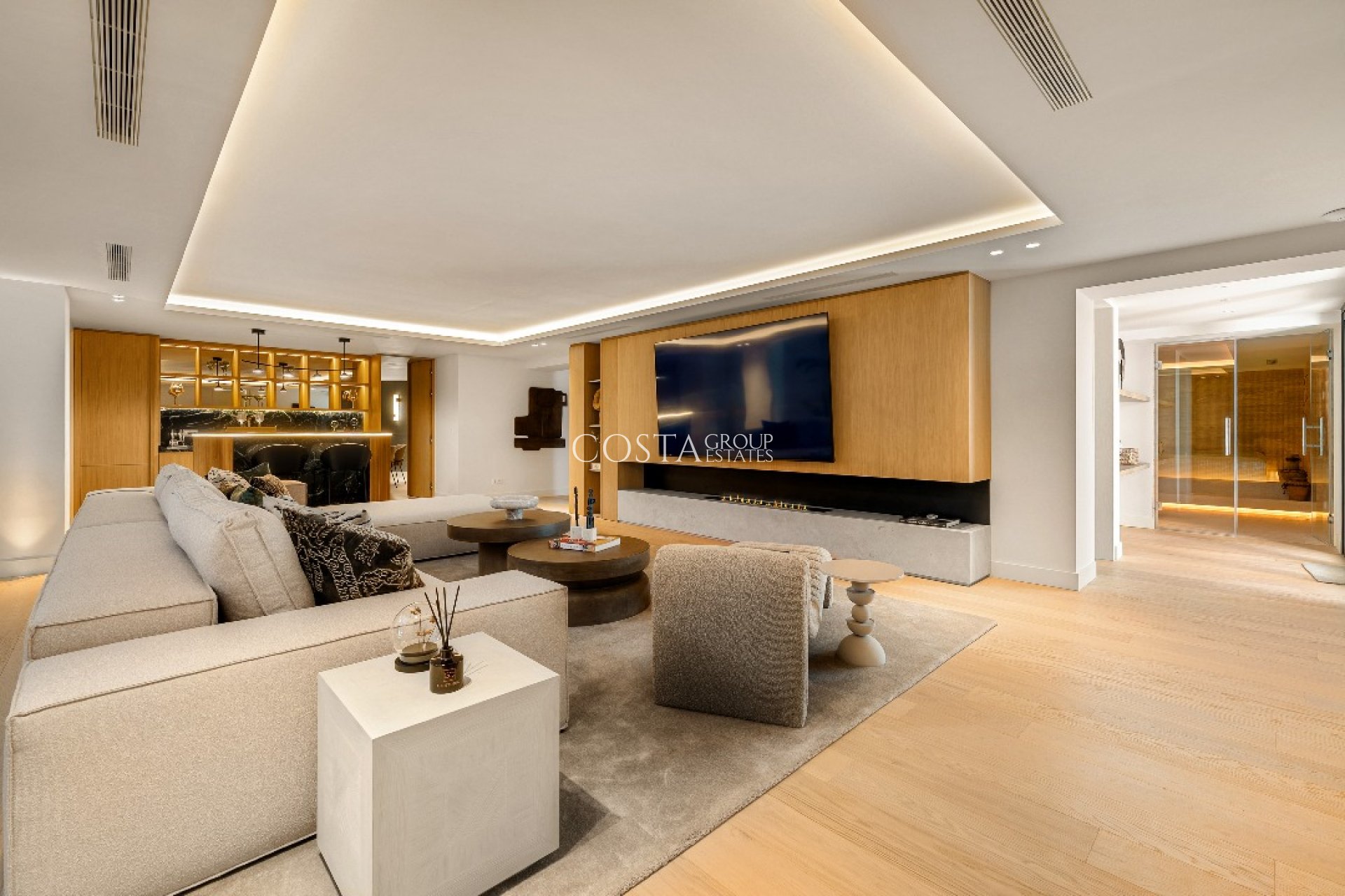 Nowy budynek - Willa -
Marbella