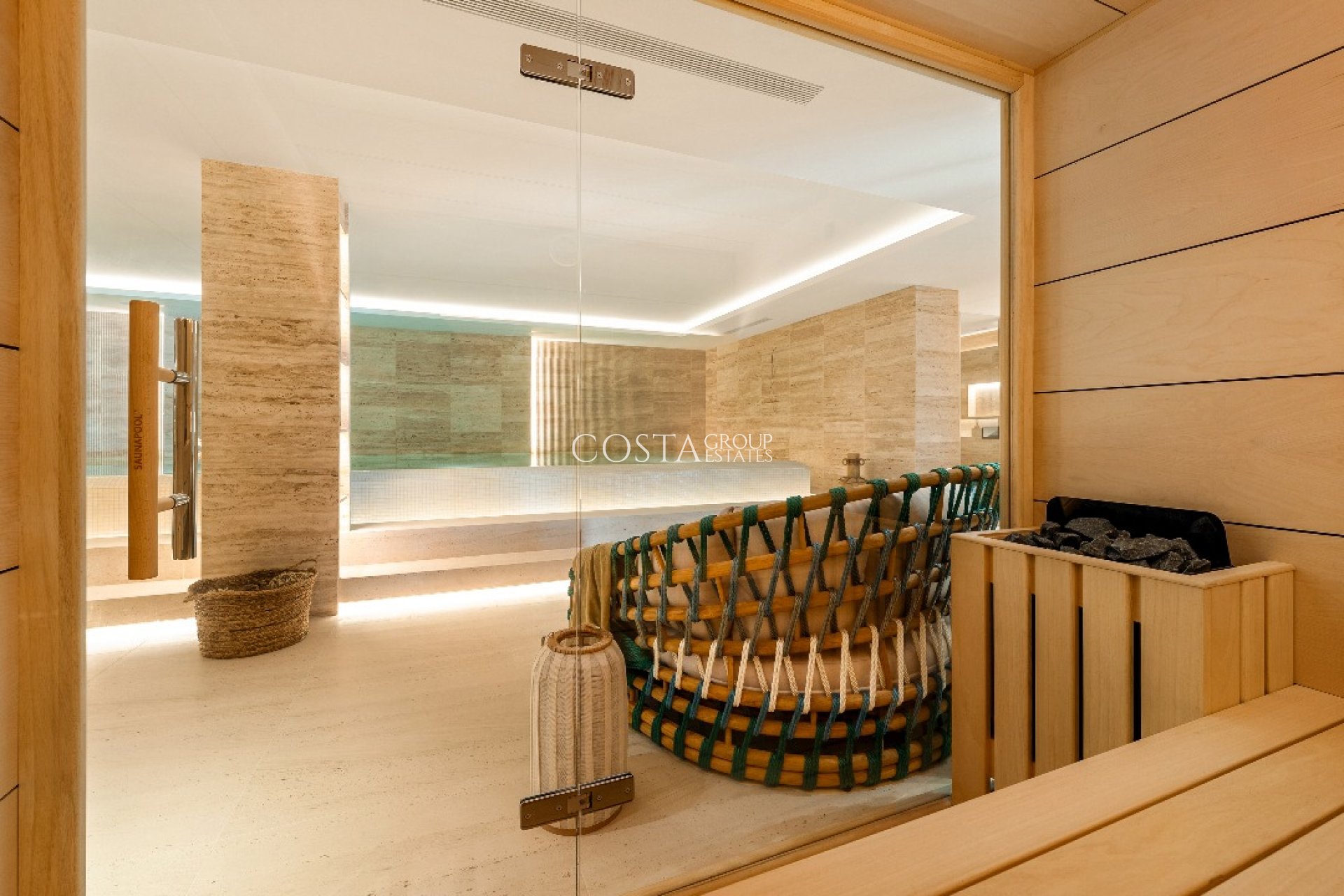 Nowy budynek - Willa -
Marbella