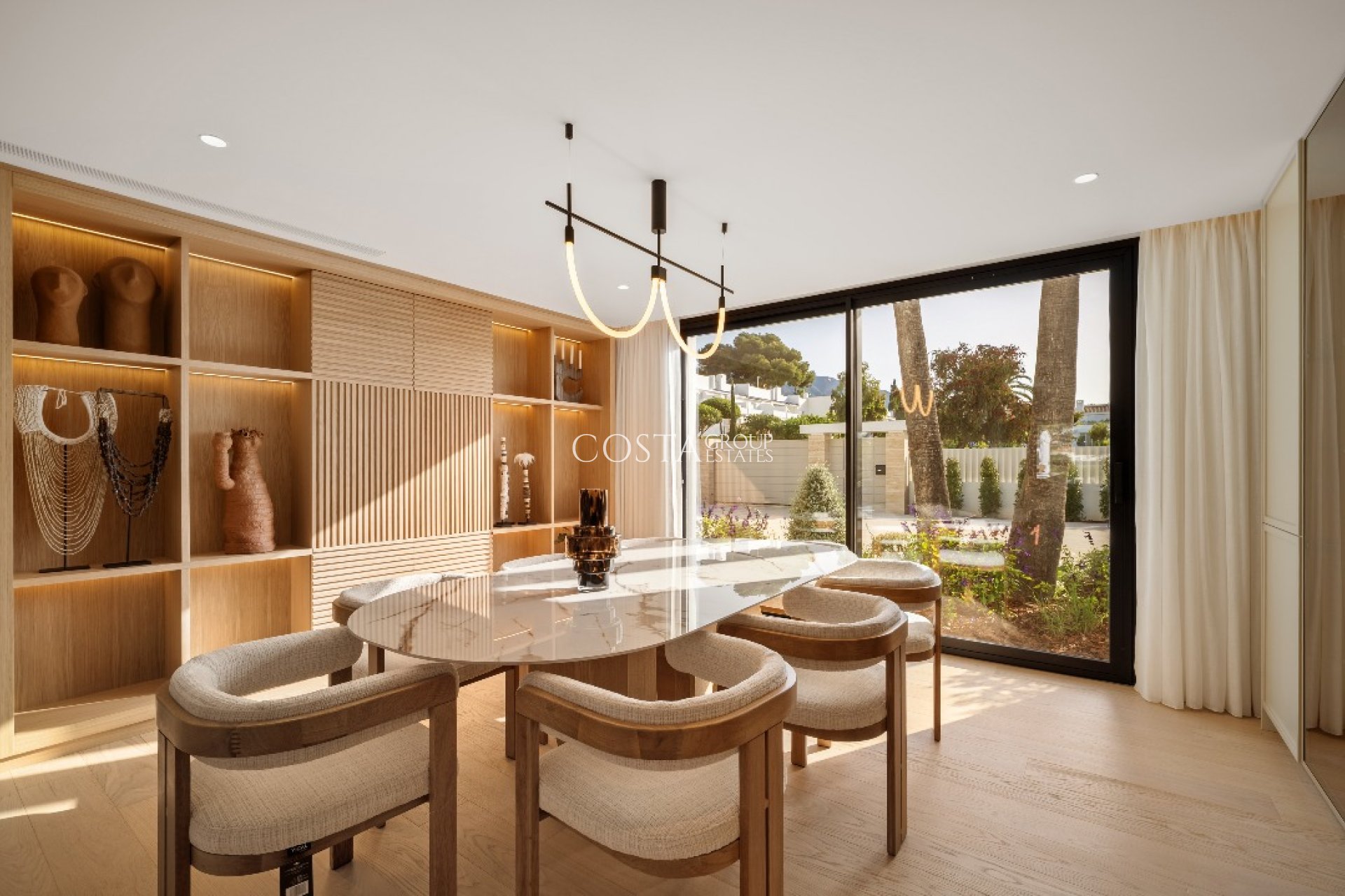 Nowy budynek - Willa -
Marbella