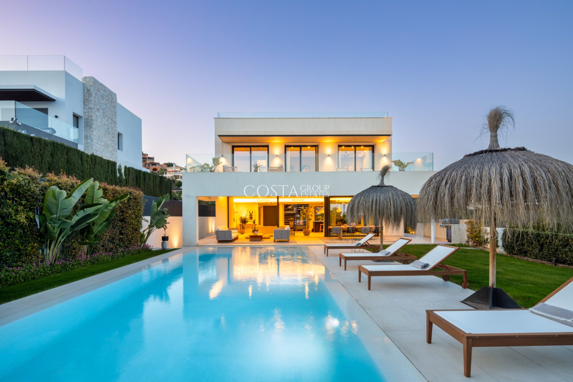 Nowy budynek - Willa -
Marbella