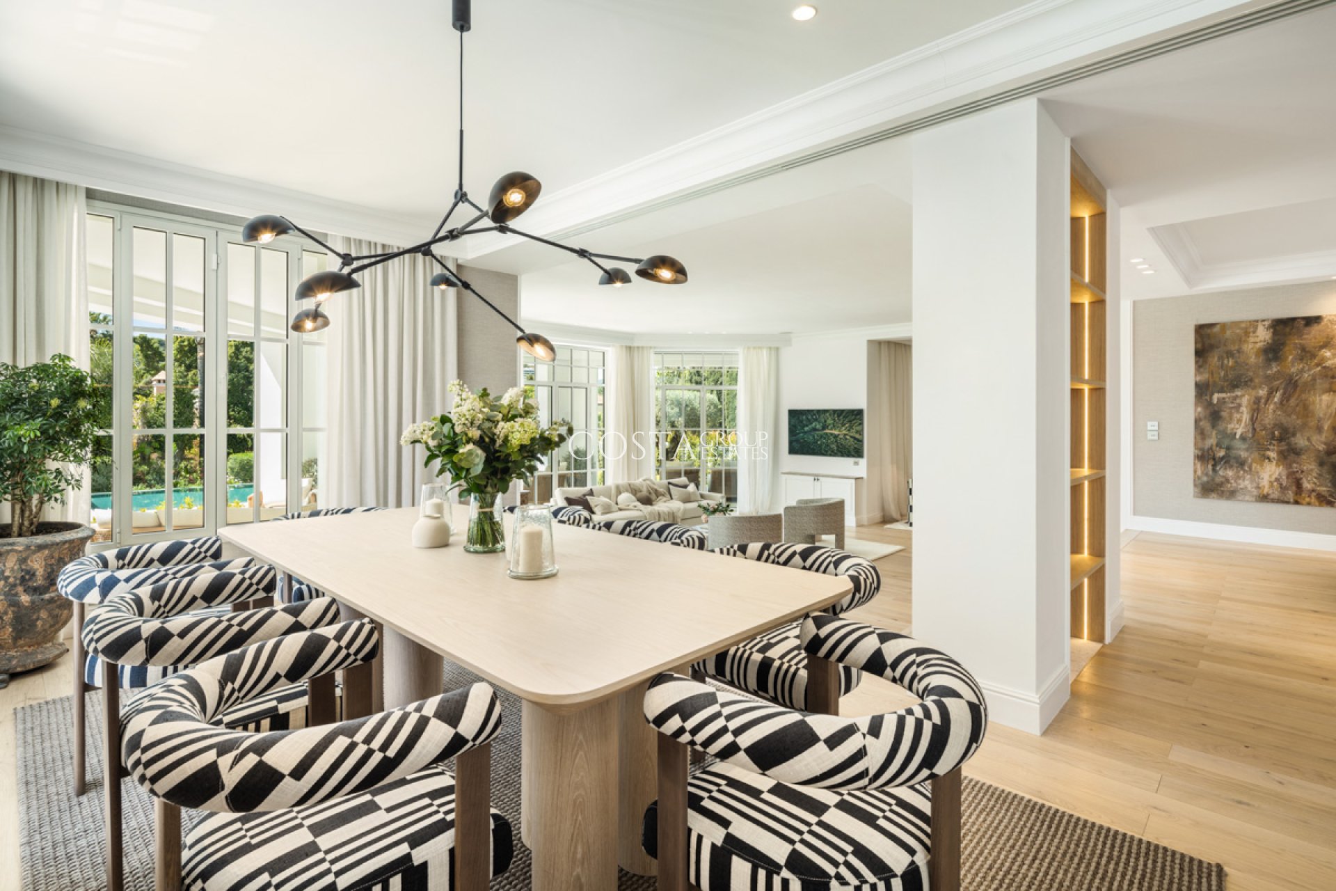 Nowy budynek - Willa -
Marbella