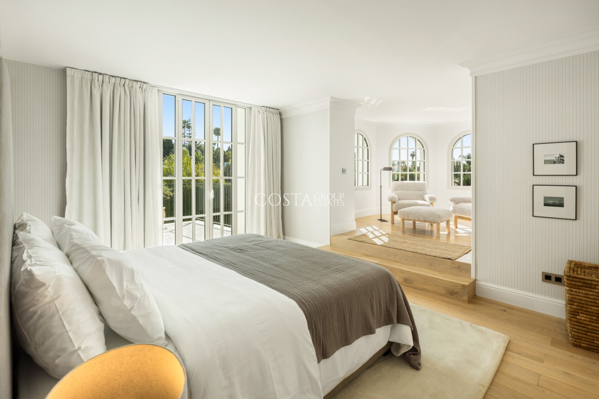 Nowy budynek - Willa -
Marbella