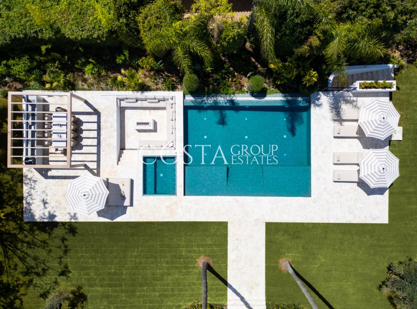 Nowy budynek - Willa -
Marbella