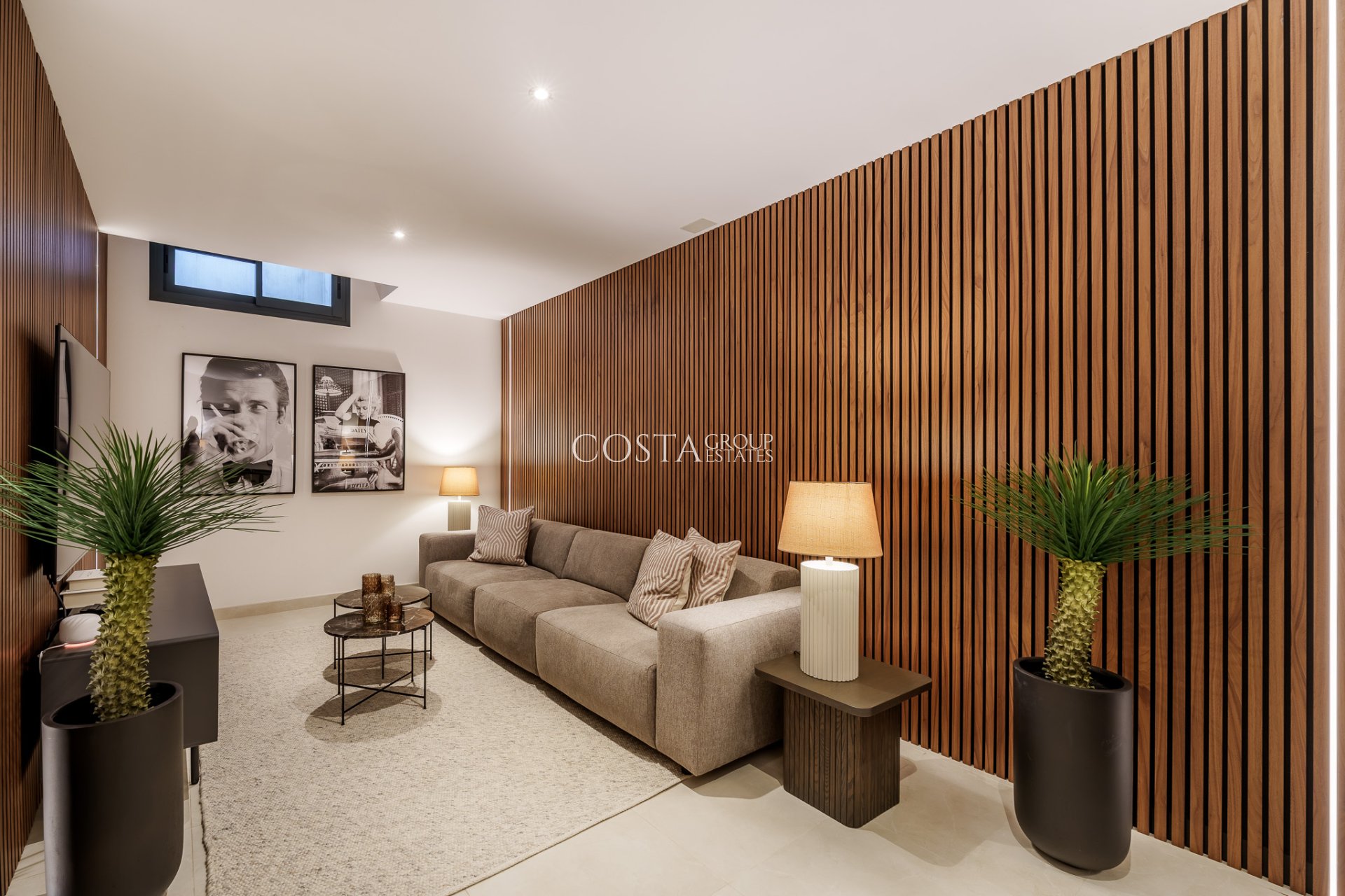 Nowy budynek - Willa -
Marbella