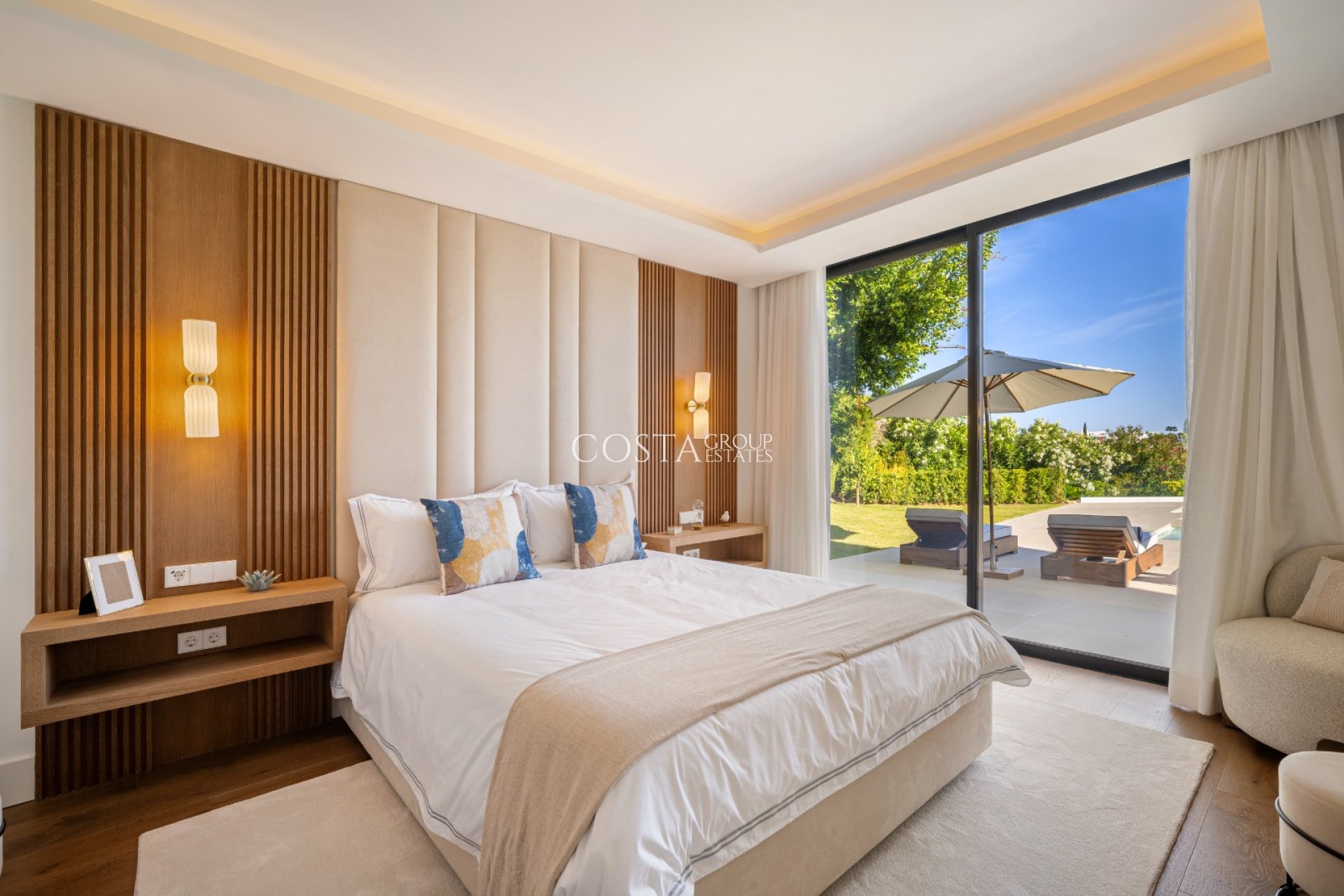 Nowy budynek - Willa -
Marbella