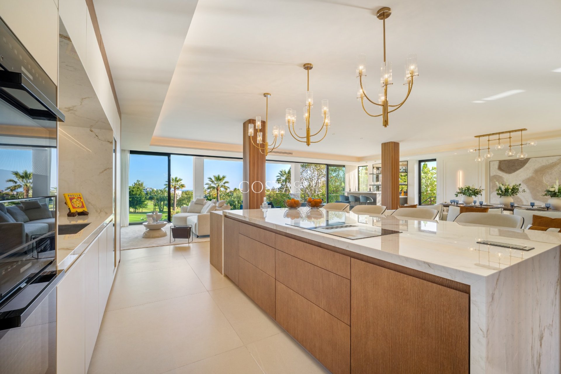 Nowy budynek - Willa -
Marbella