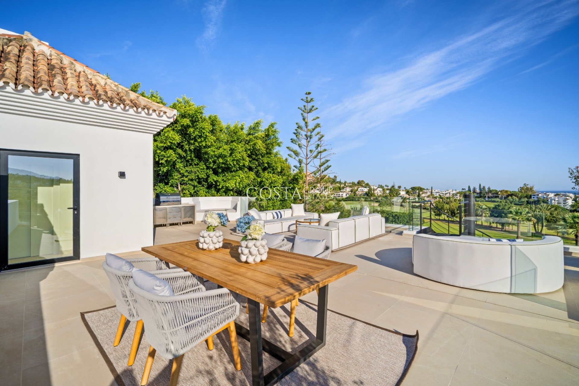 Nowy budynek - Willa -
Marbella