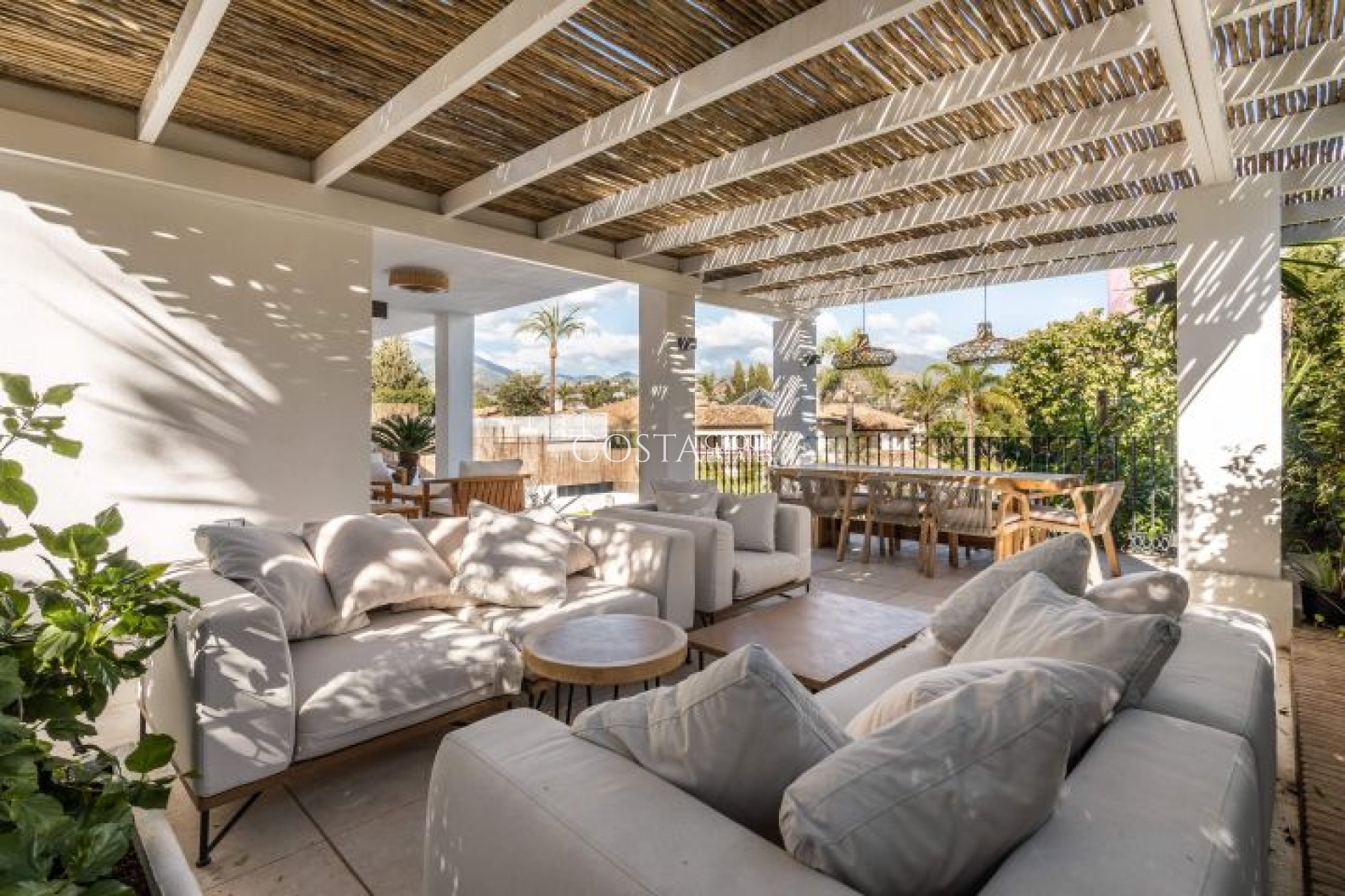 Nowy budynek - Willa -
Marbella
