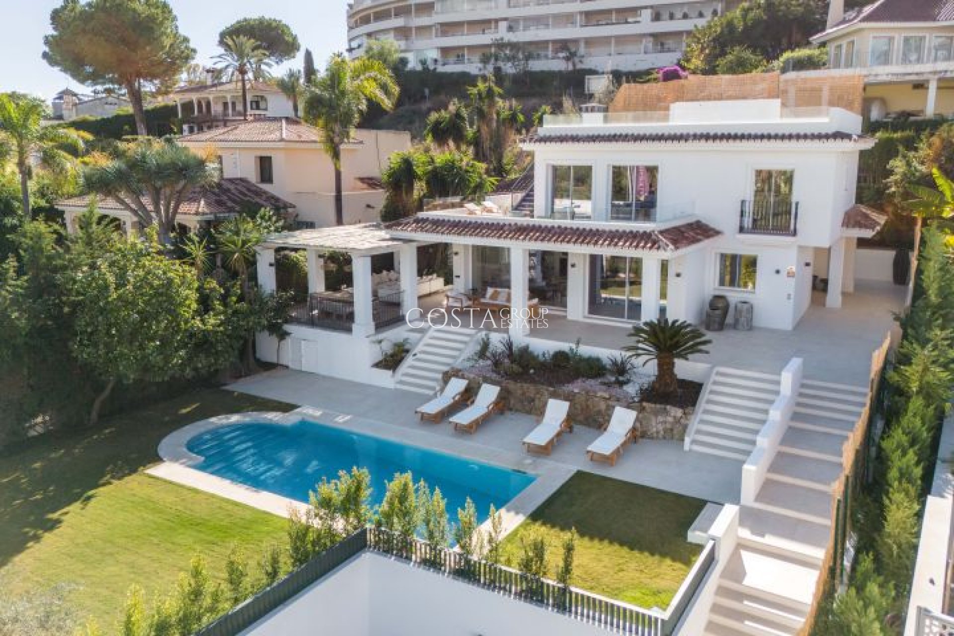 Nowy budynek - Willa -
Marbella