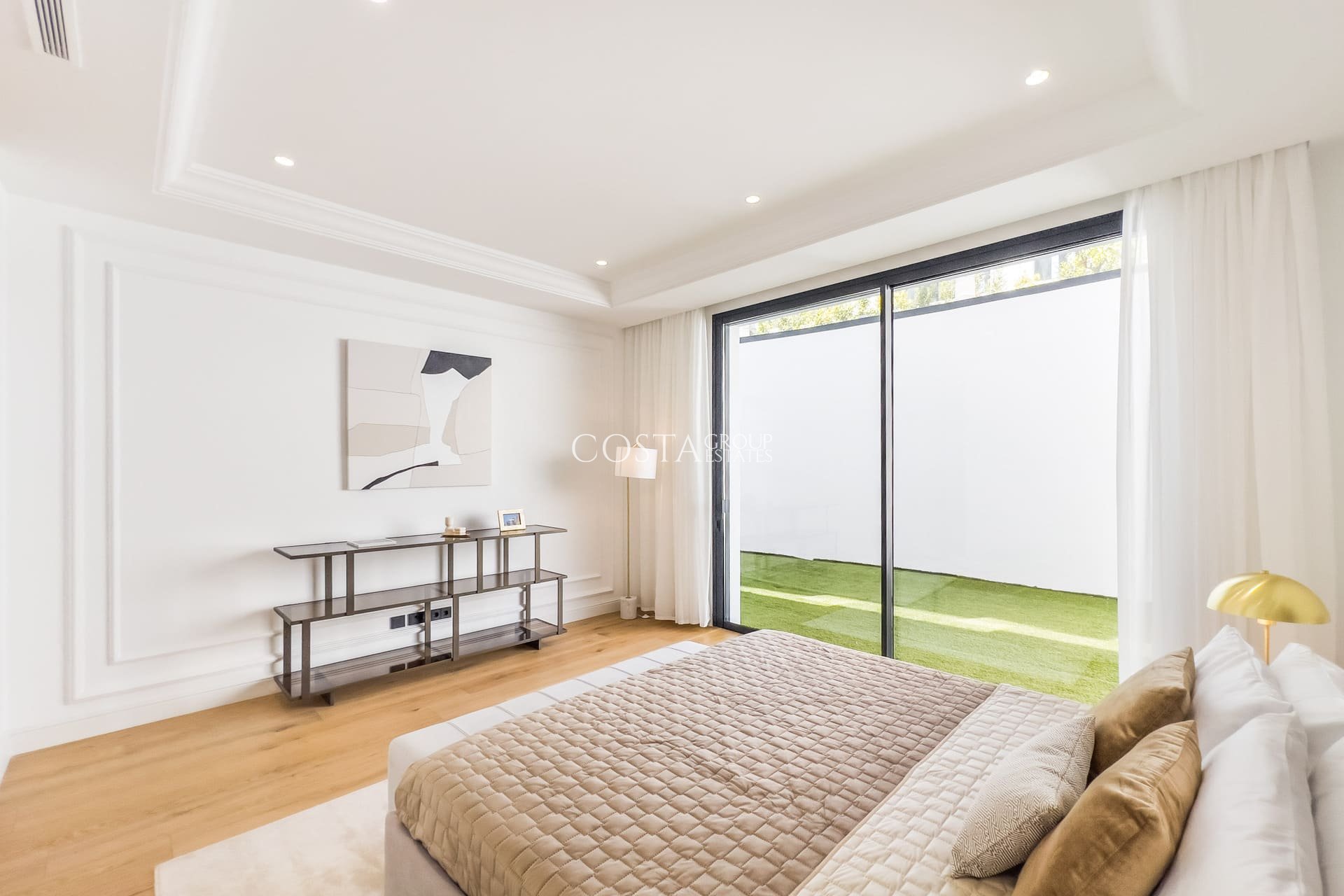 Nowy budynek - Willa -
Marbella