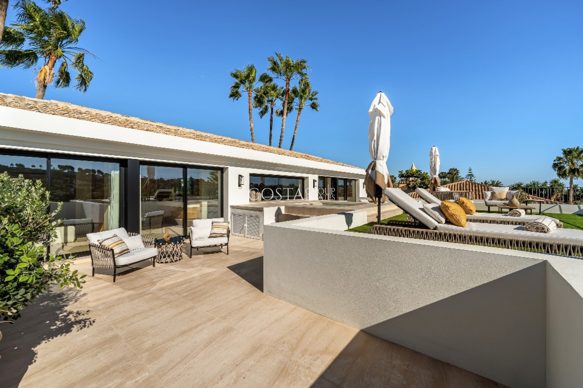 Nowy budynek - Willa -
Marbella