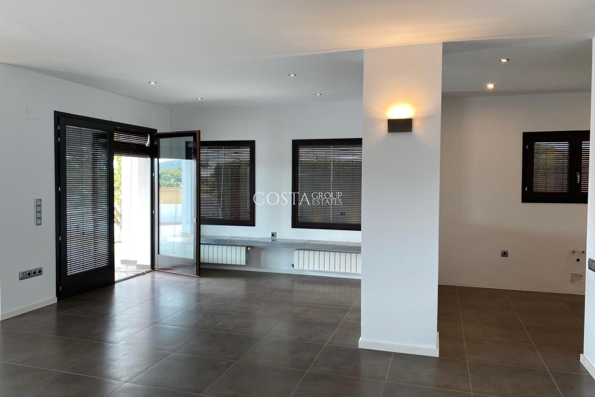 Nowy budynek - Willa -
Moraira_Teulada - Moraira