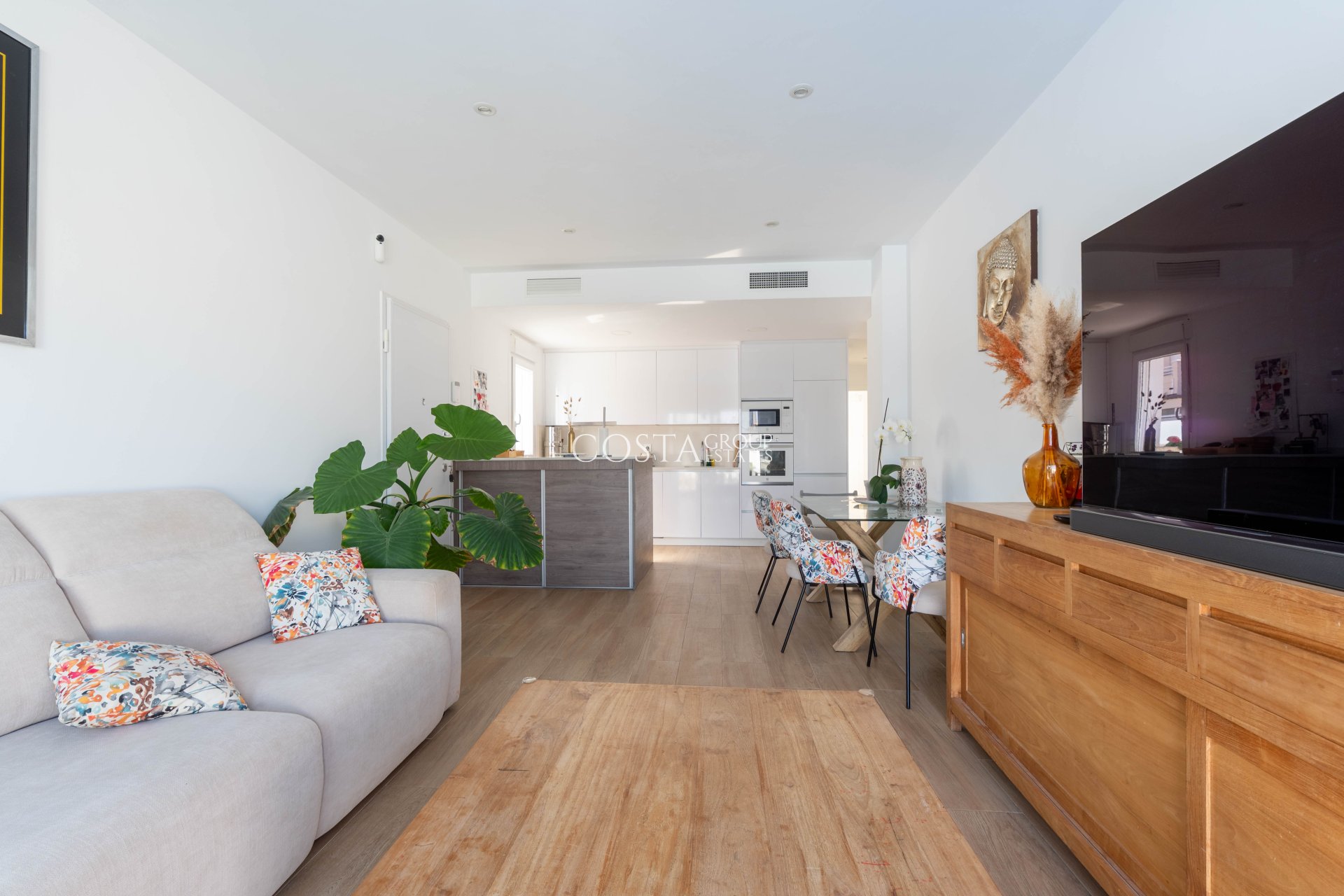 Nowy budynek - Willa -
Murcia