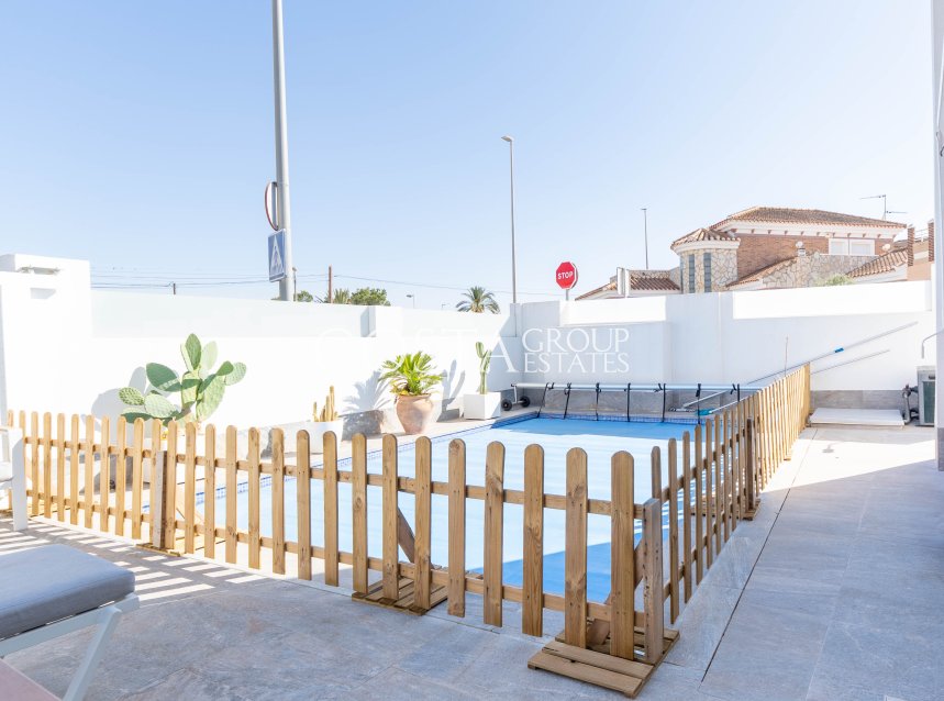 Nowy budynek - Willa -
Murcia