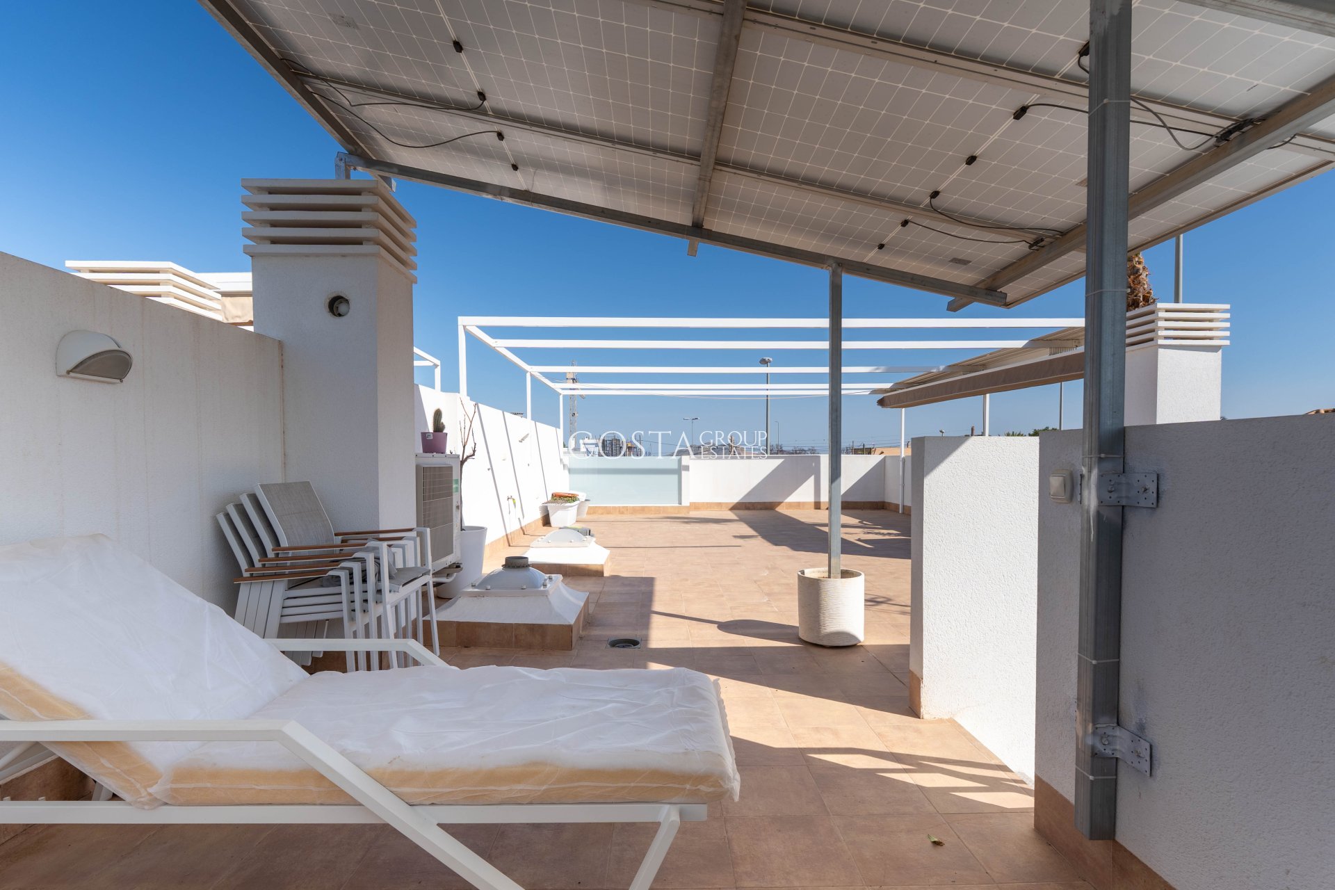 Nowy budynek - Willa -
Murcia