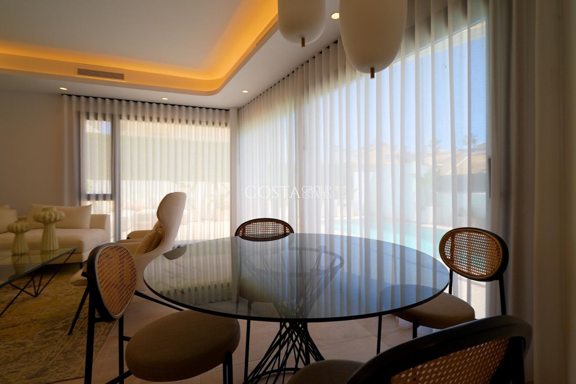 Nowy budynek - Willa -
Orihuela Costa - Los Altos