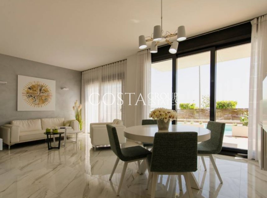 Nowy budynek - Willa -
Orihuela Costa